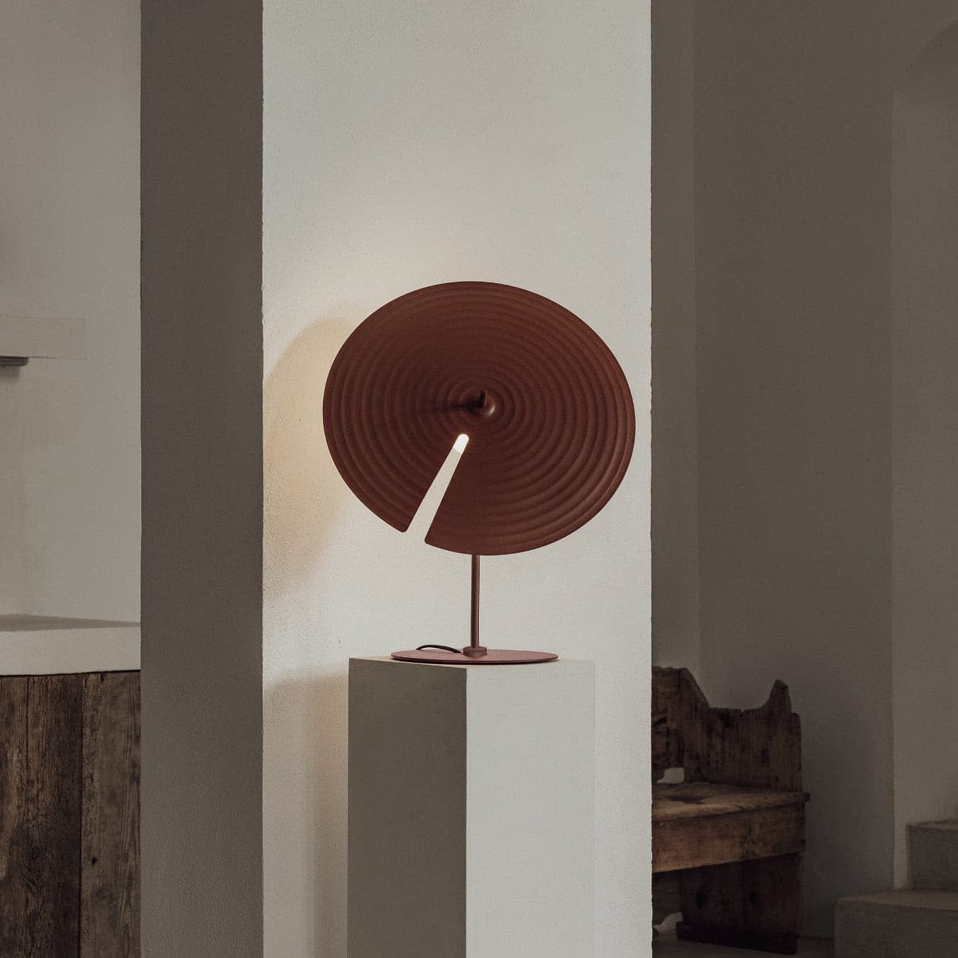 Symphony Table Lamp - Blowlighting