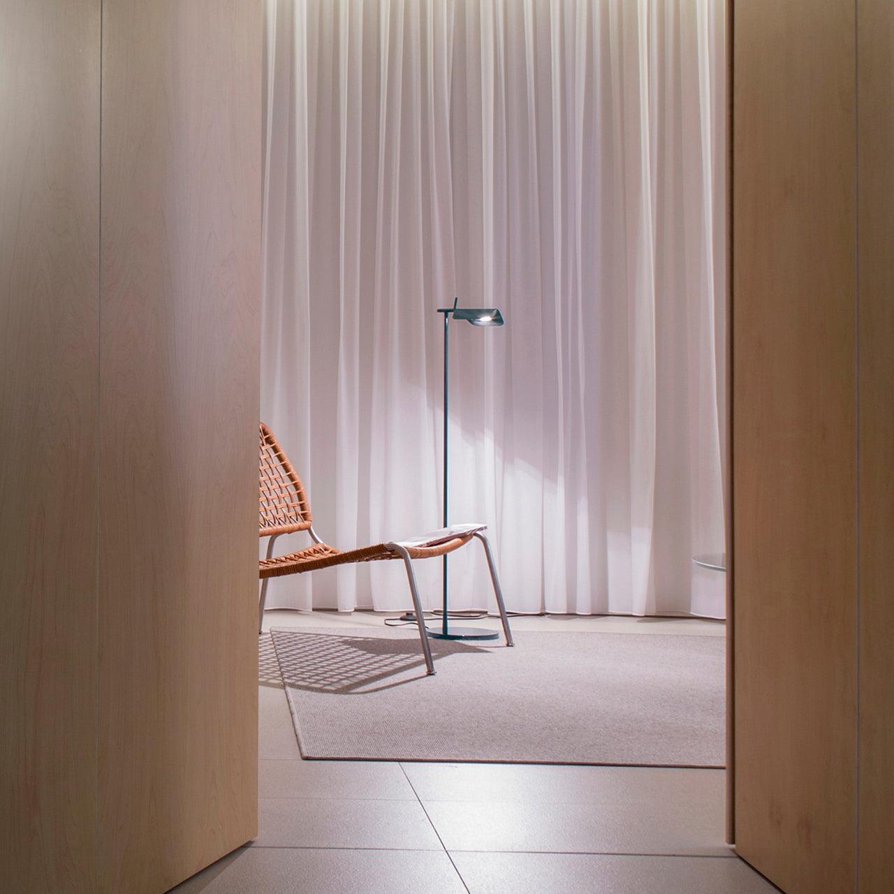 Pivot Ease Floor Lamp - Blowlighting