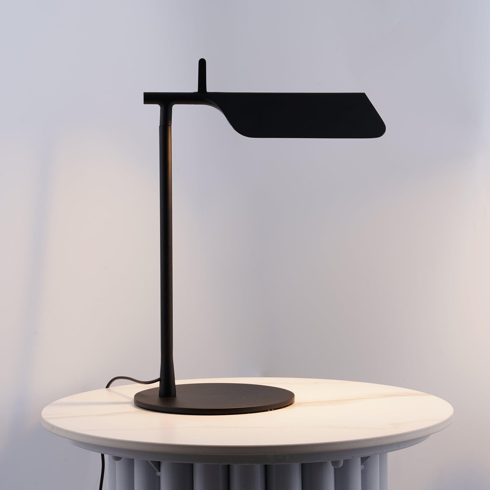 Pivot Ease Table Lamp - Blowlighting