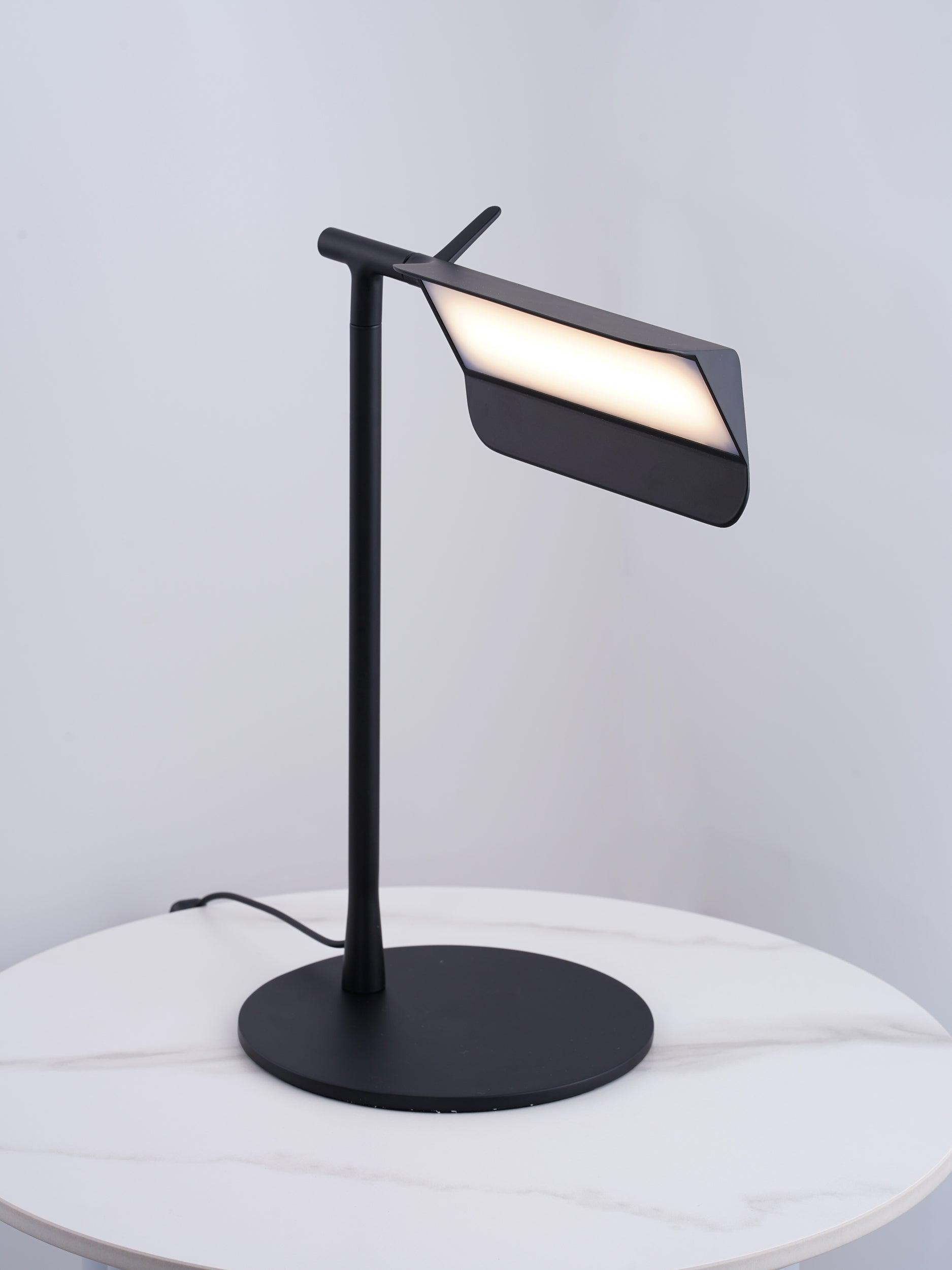 Pivot Ease Table Lamp - Blowlighting