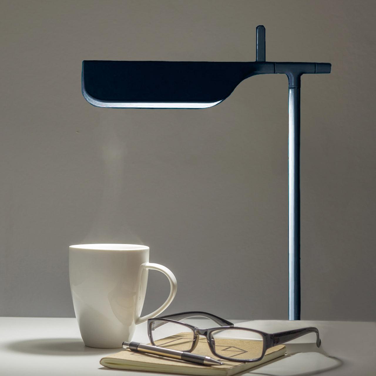 Pivot Ease Table Lamp - Blowlighting