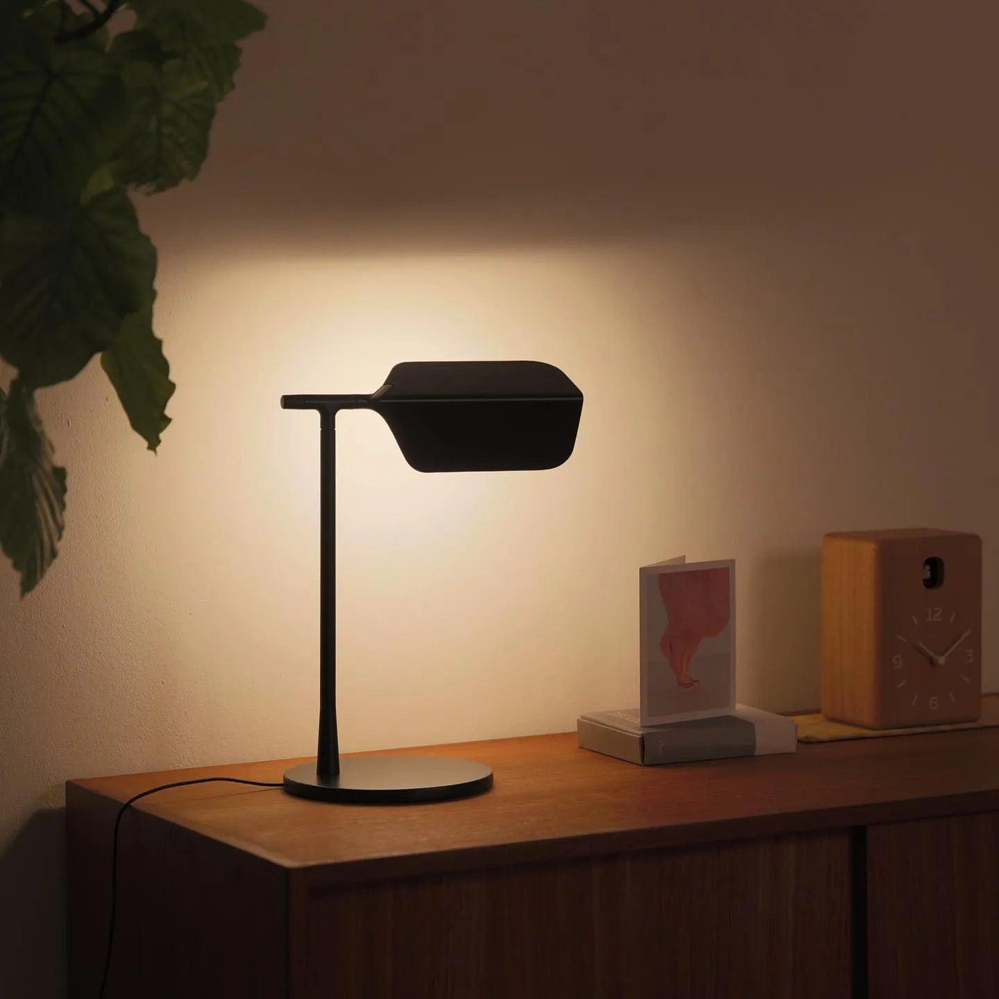 Pivot Ease Table Lamp - Blowlighting