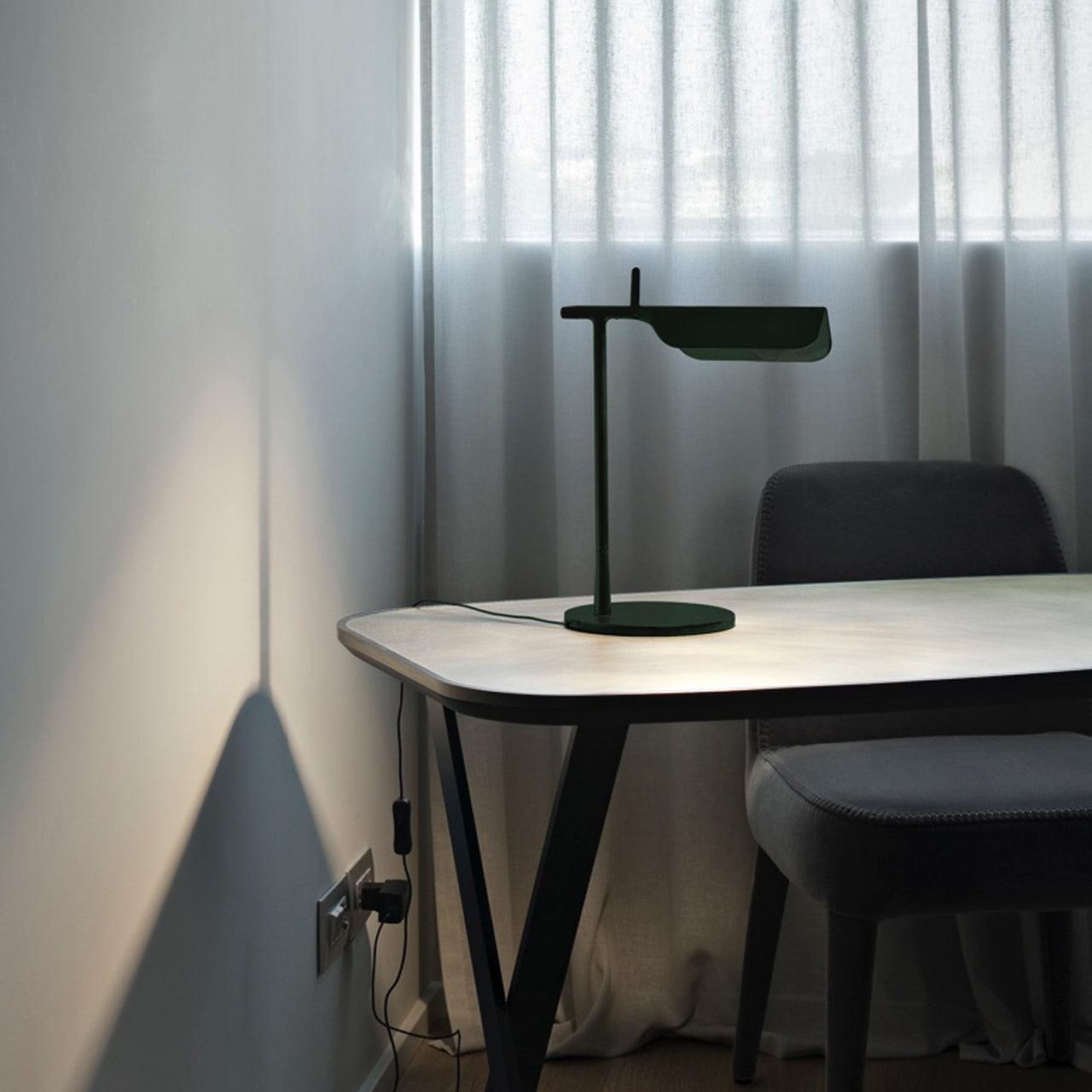Pivot Ease Table Lamp - Blowlighting
