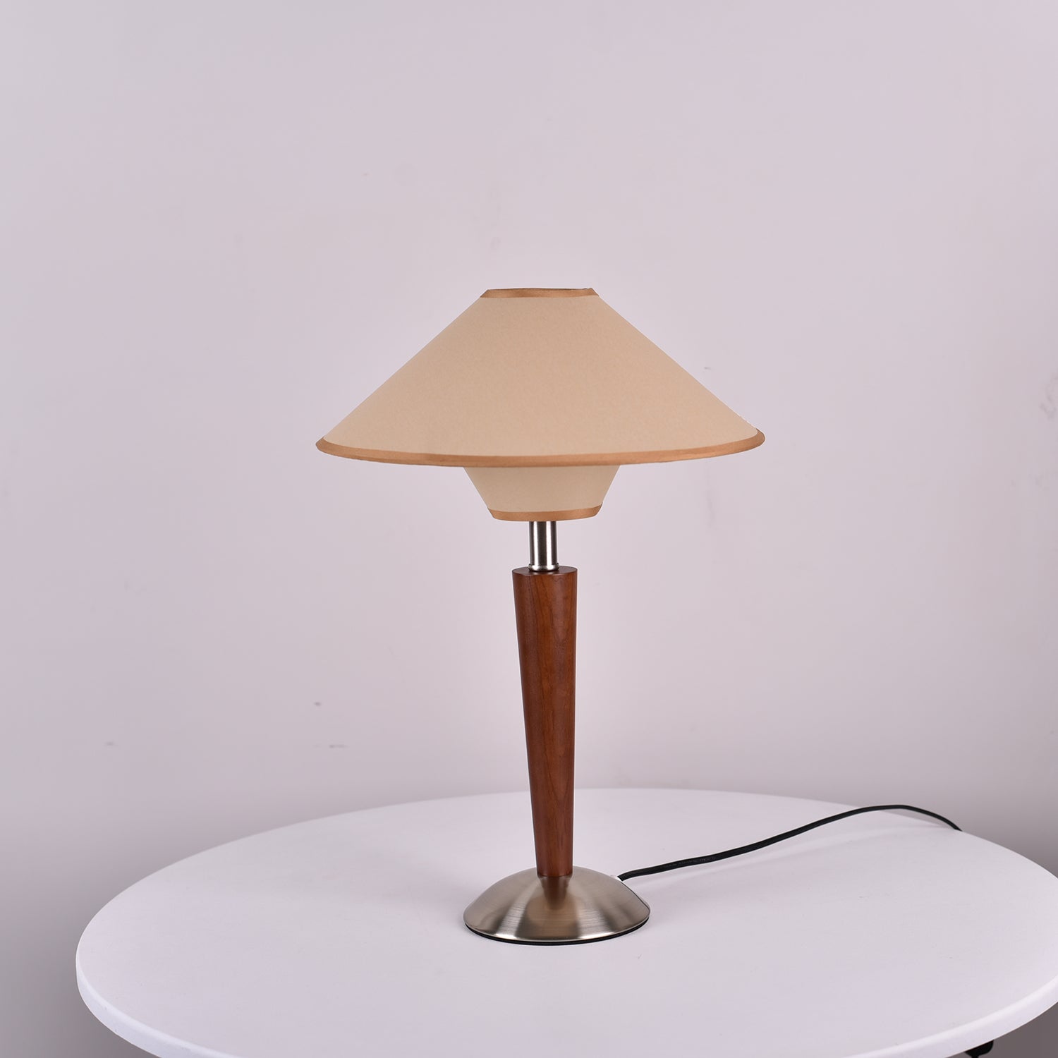 Talonwood Table Lamp - Blowlighting
