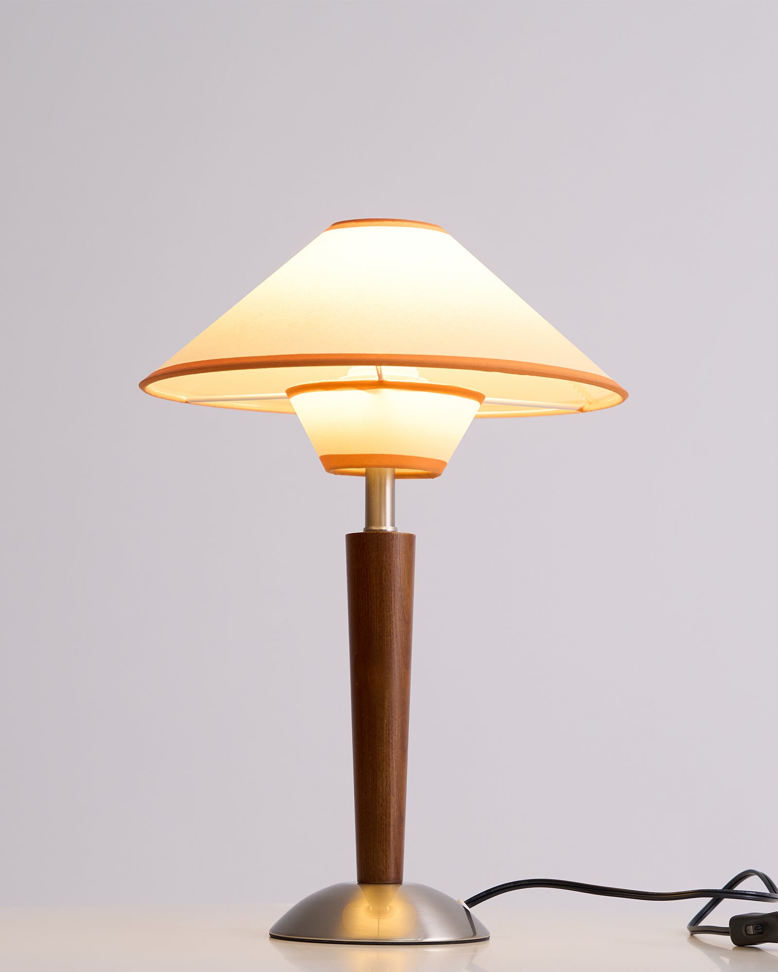 Talonwood Table Lamp - Blowlighting