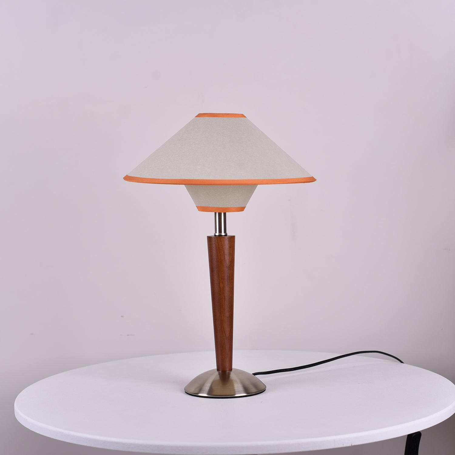 Talonwood Table Lamp - Blowlighting