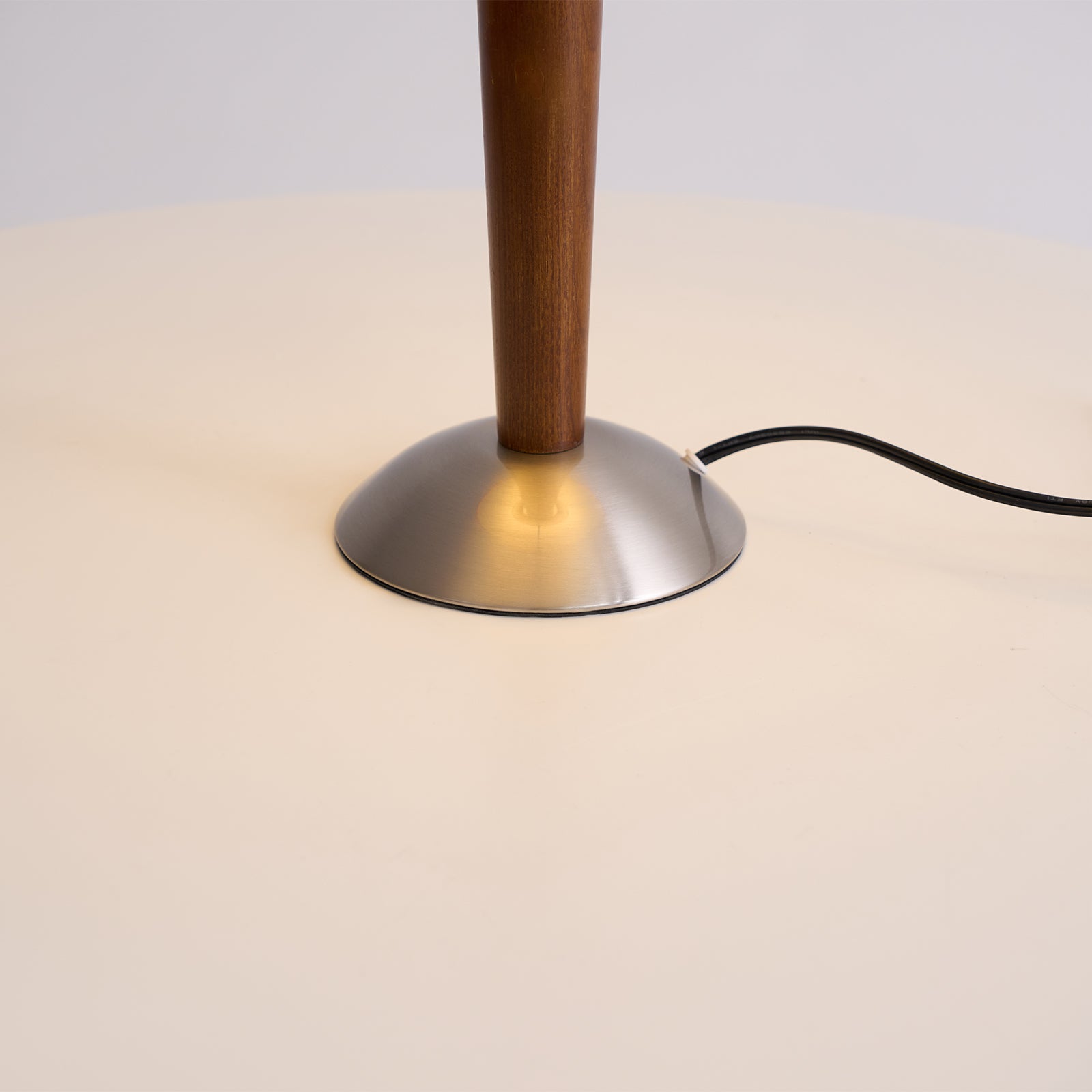 Talonwood Table Lamp - Blowlighting