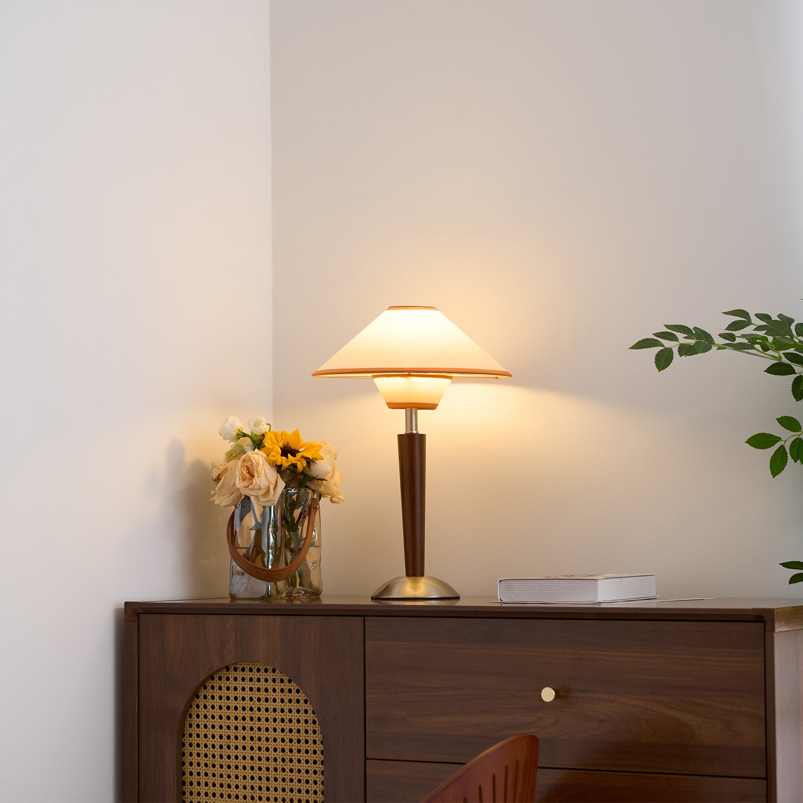 Talonwood Table Lamp - Blowlighting