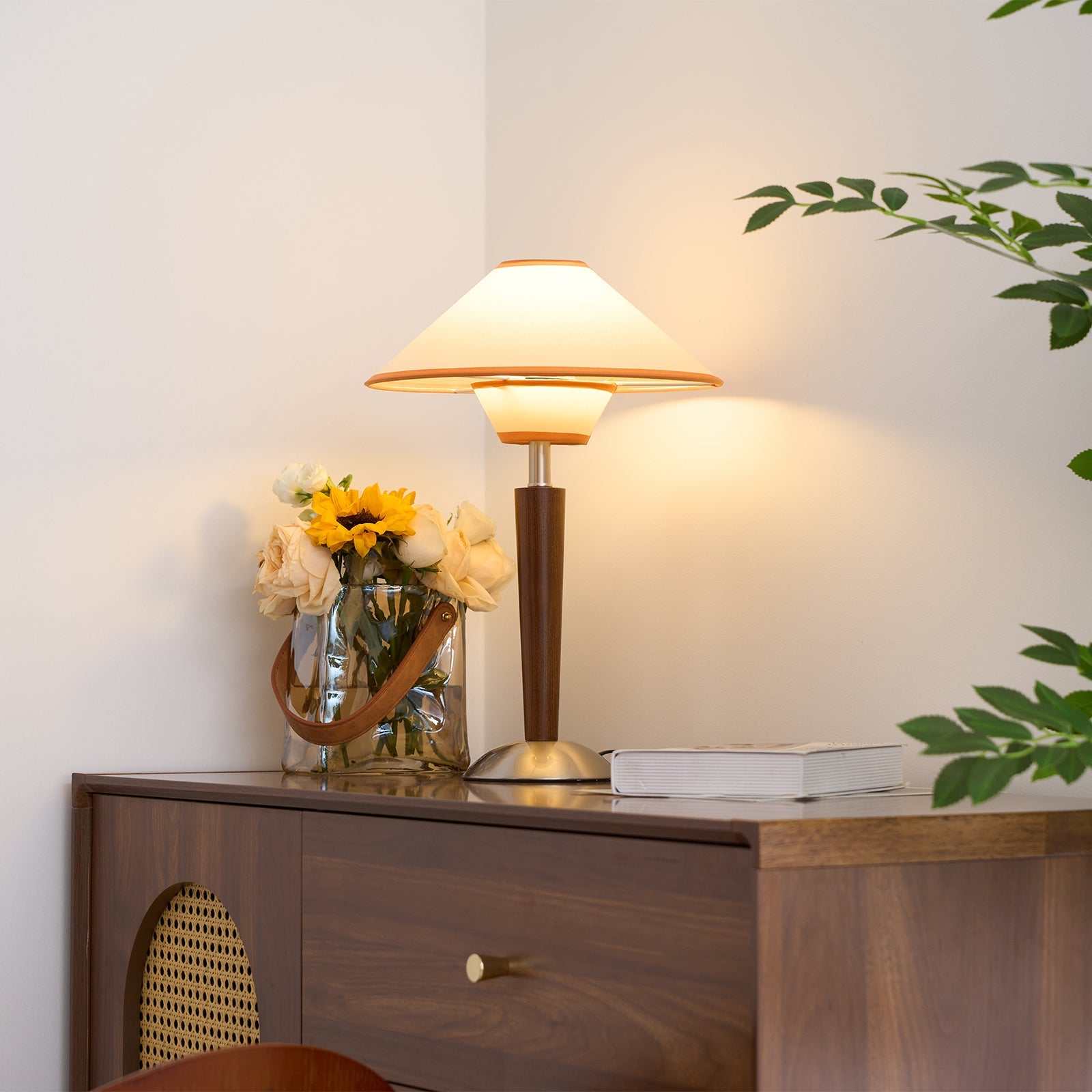 Talonwood Table Lamp - Blowlighting