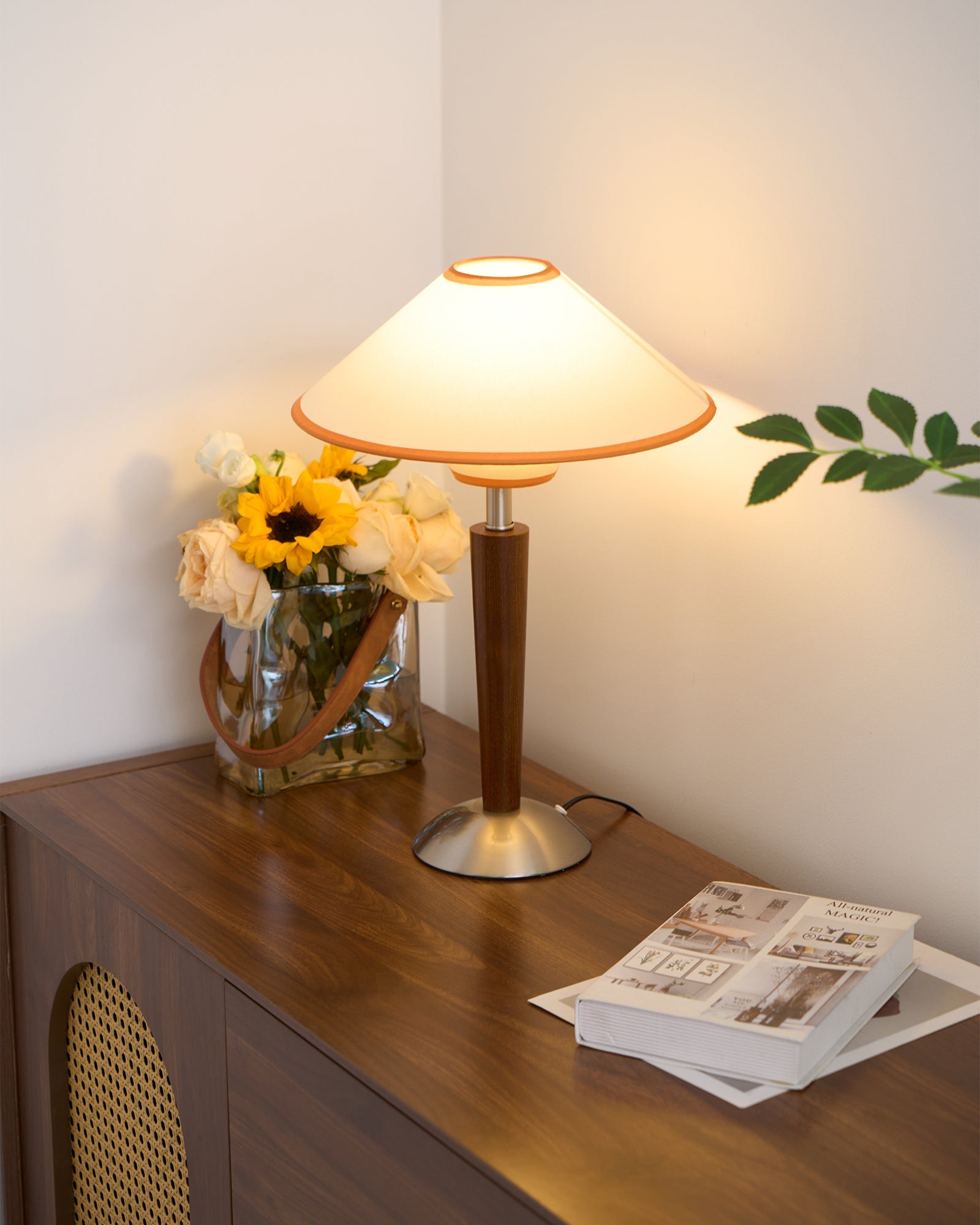 Talonwood Table Lamp - Blowlighting
