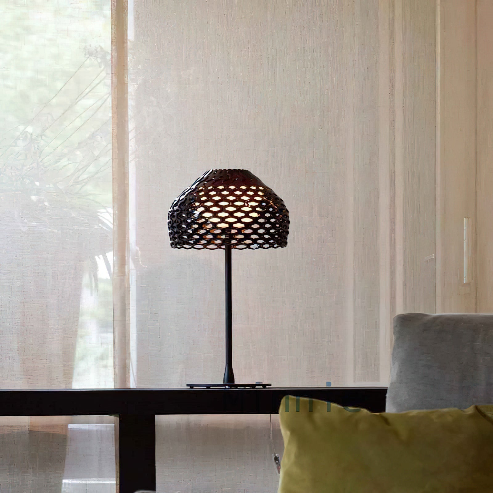 Armadillo Table Lamp - Blowlighting