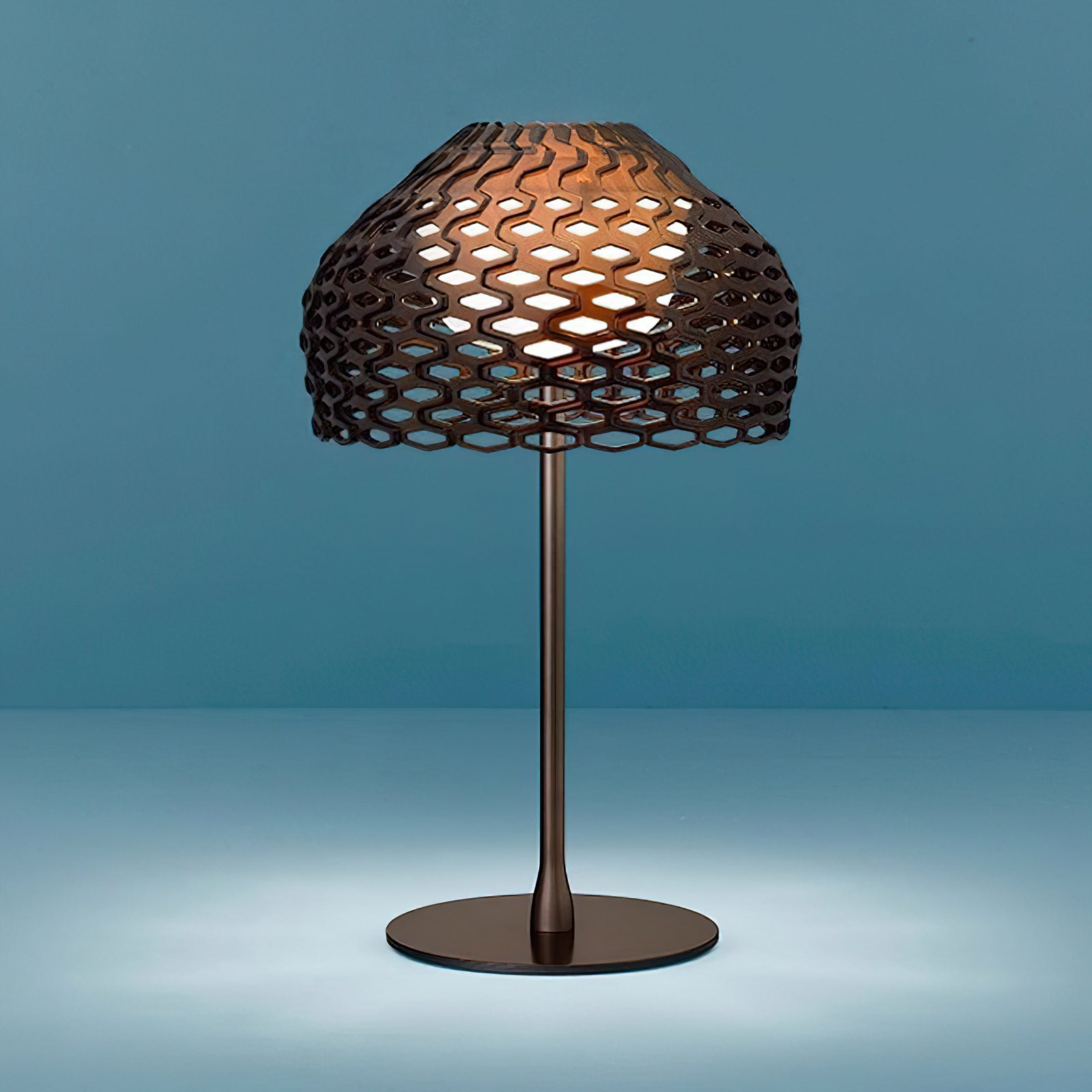 Armadillo Table Lamp - Blowlighting