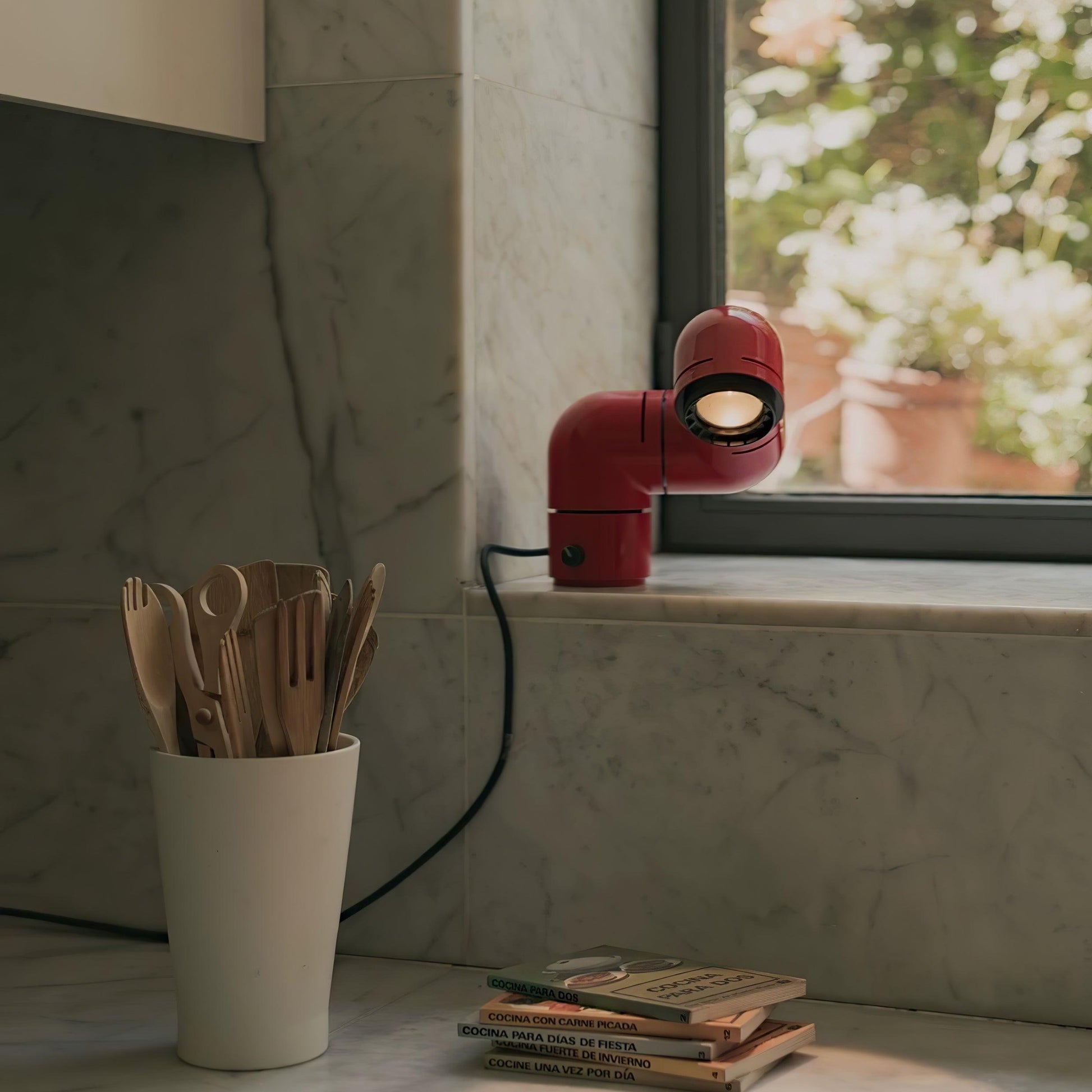 Tatu Table Lamp - Blowlighting