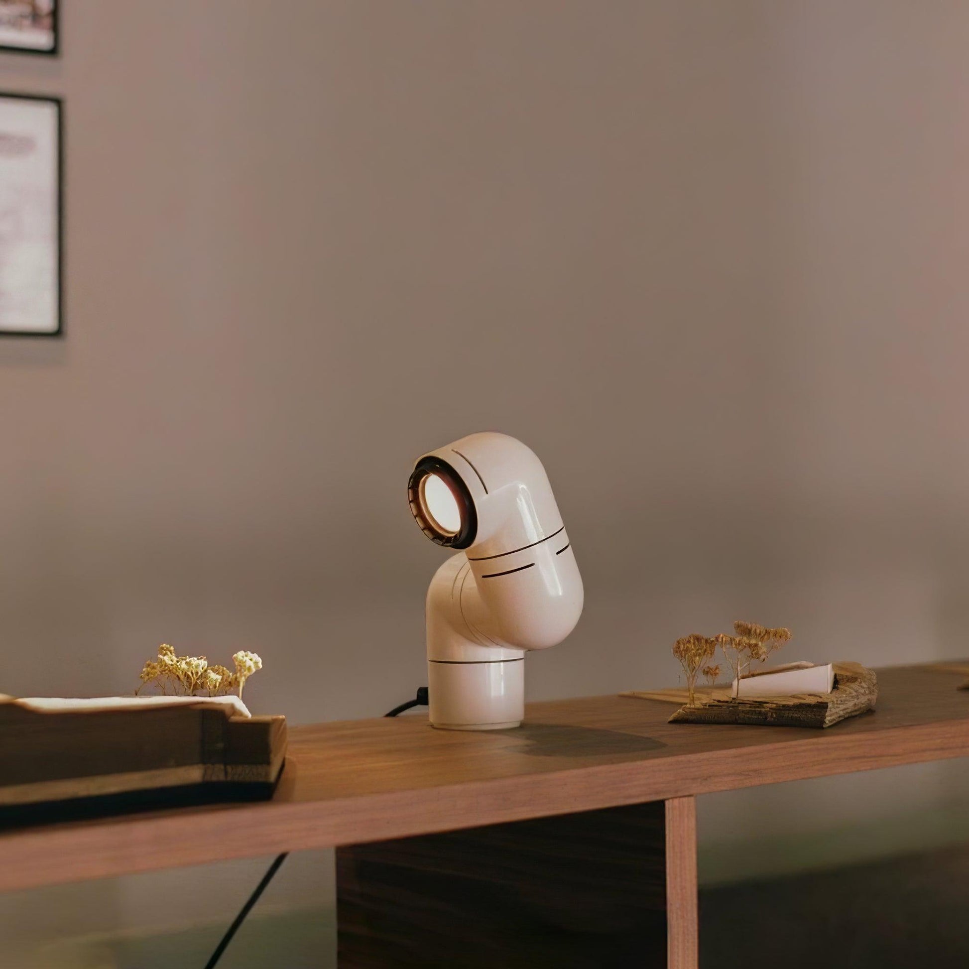 Tatu Table Lamp - Blowlighting