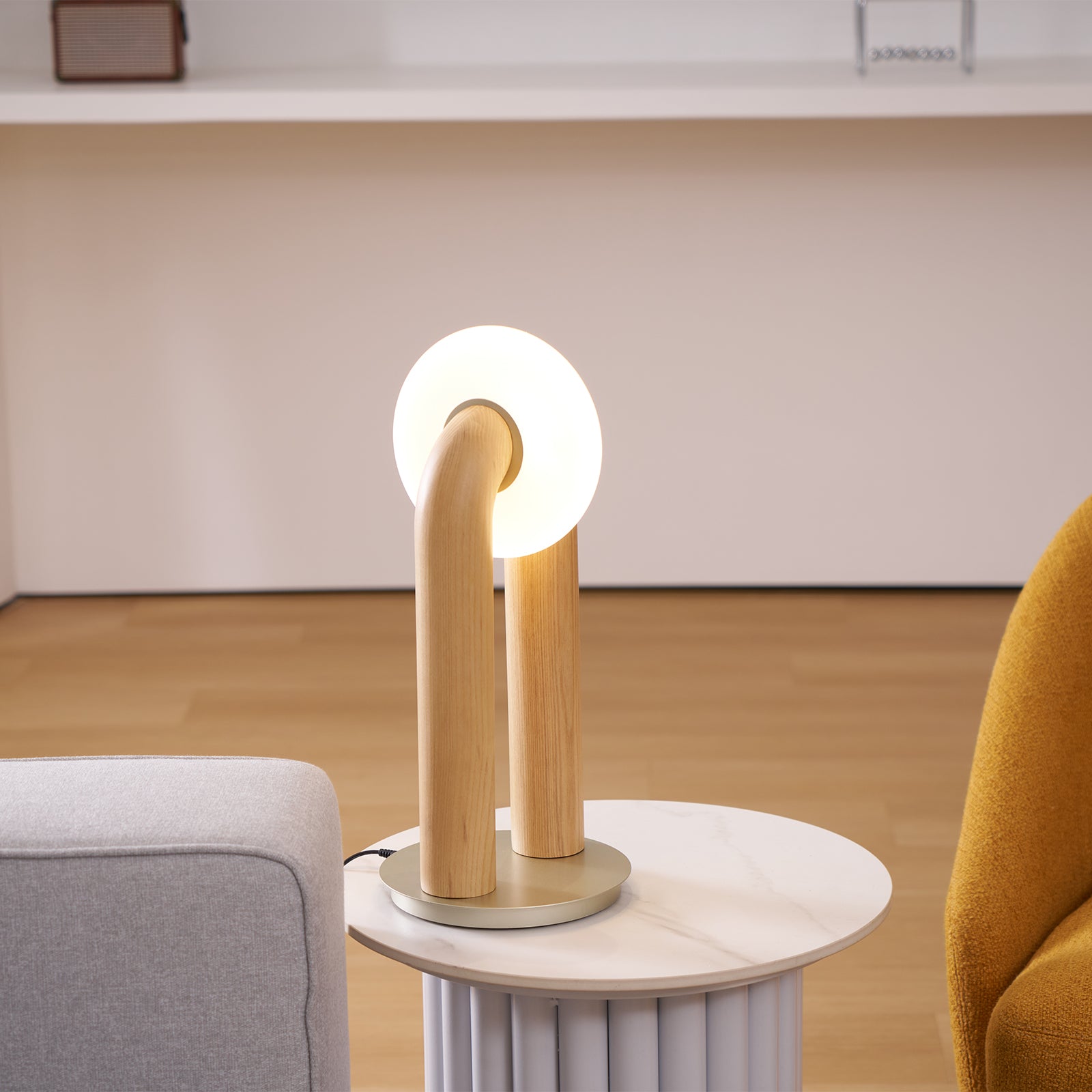 Arcadia Table Lamp - Blowlighting