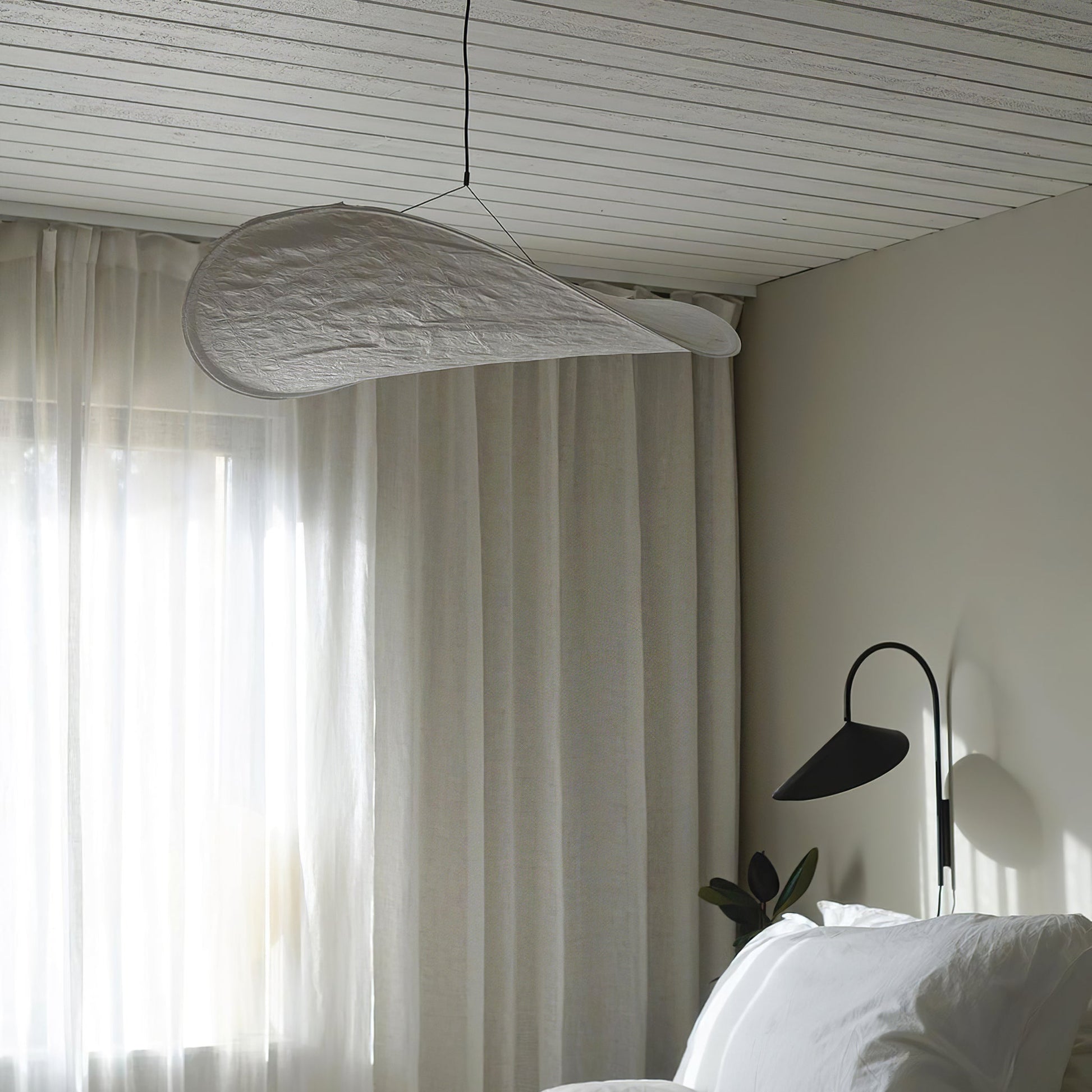 Tense Pendant Swag Light - Blowlighting