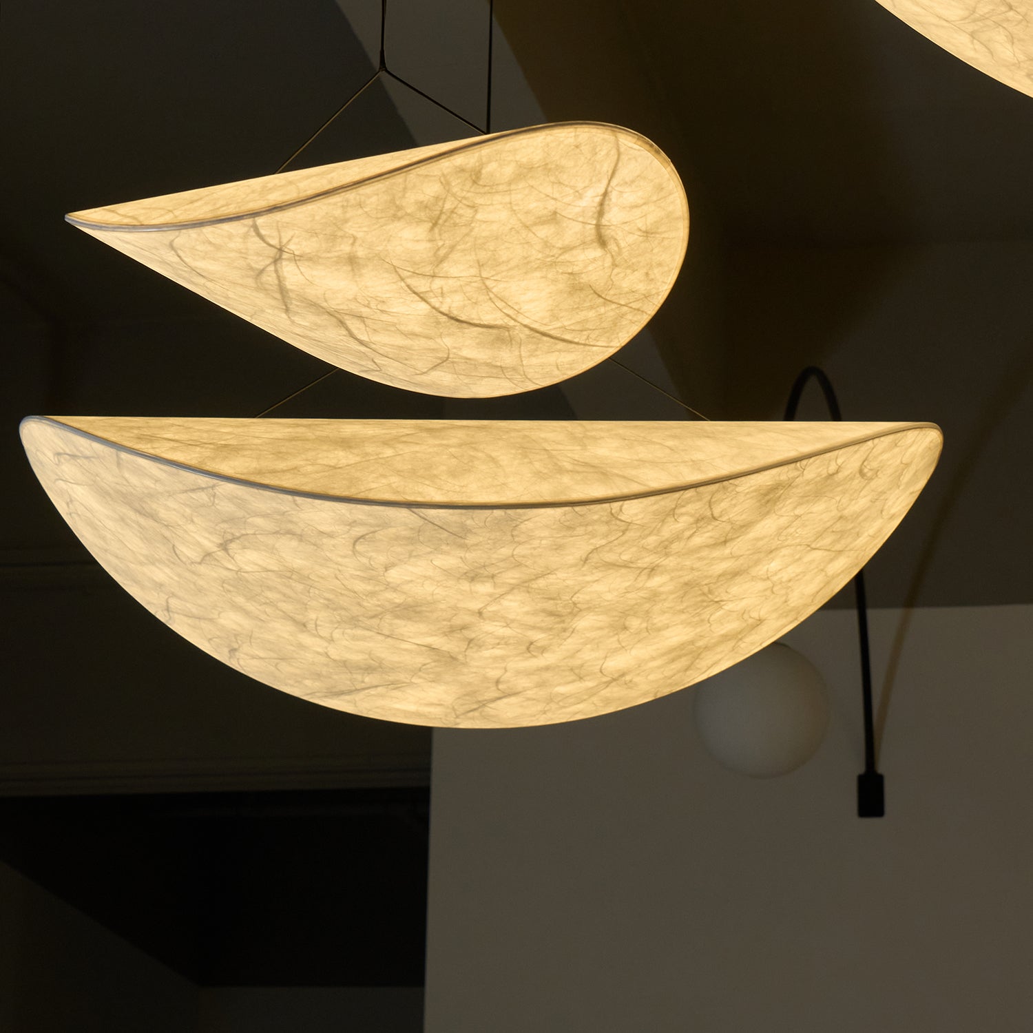 Tense Pendant Light - Blowlighting