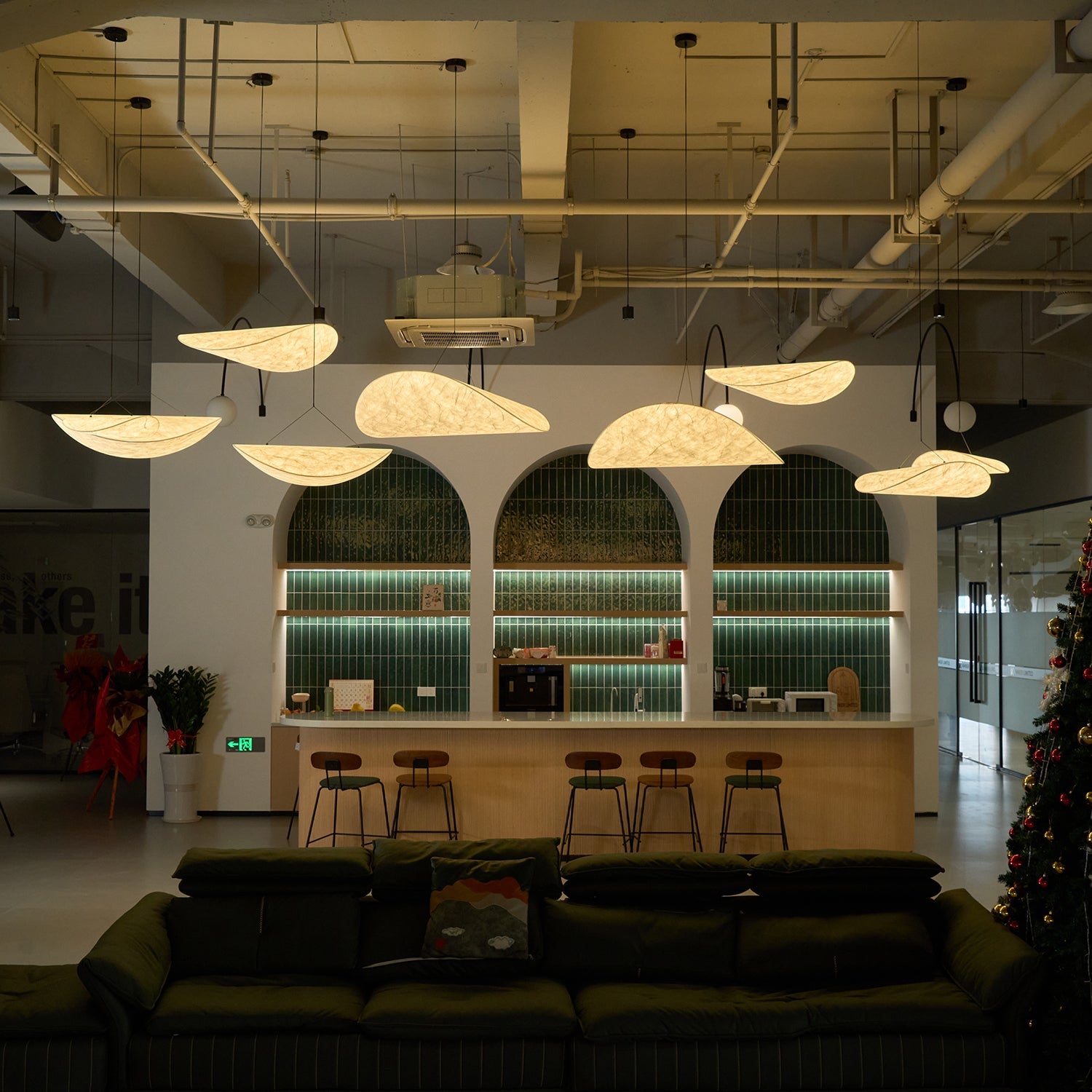 Tense Pendant Light - Blowlighting