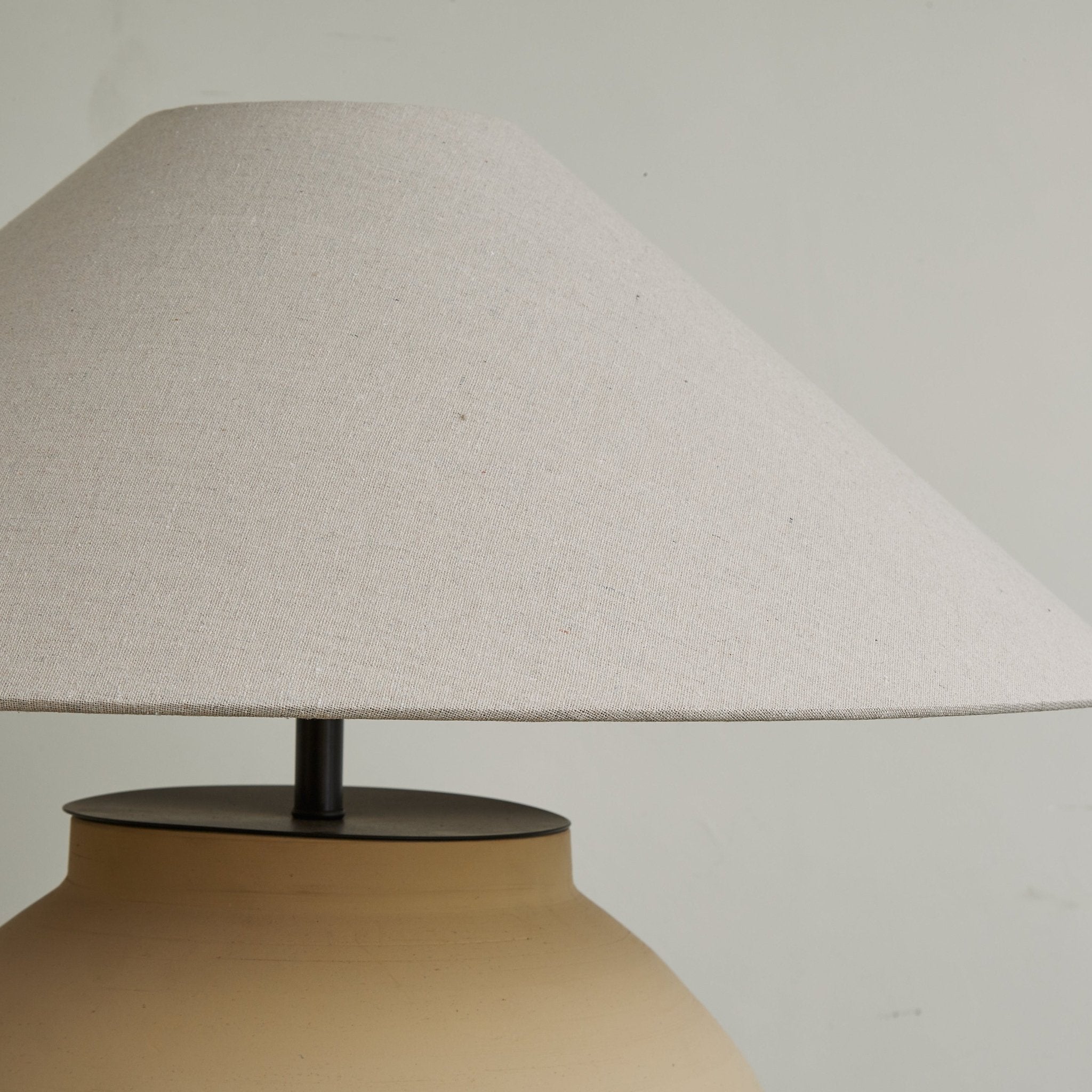 Tera Table Lamp - Blowlighting