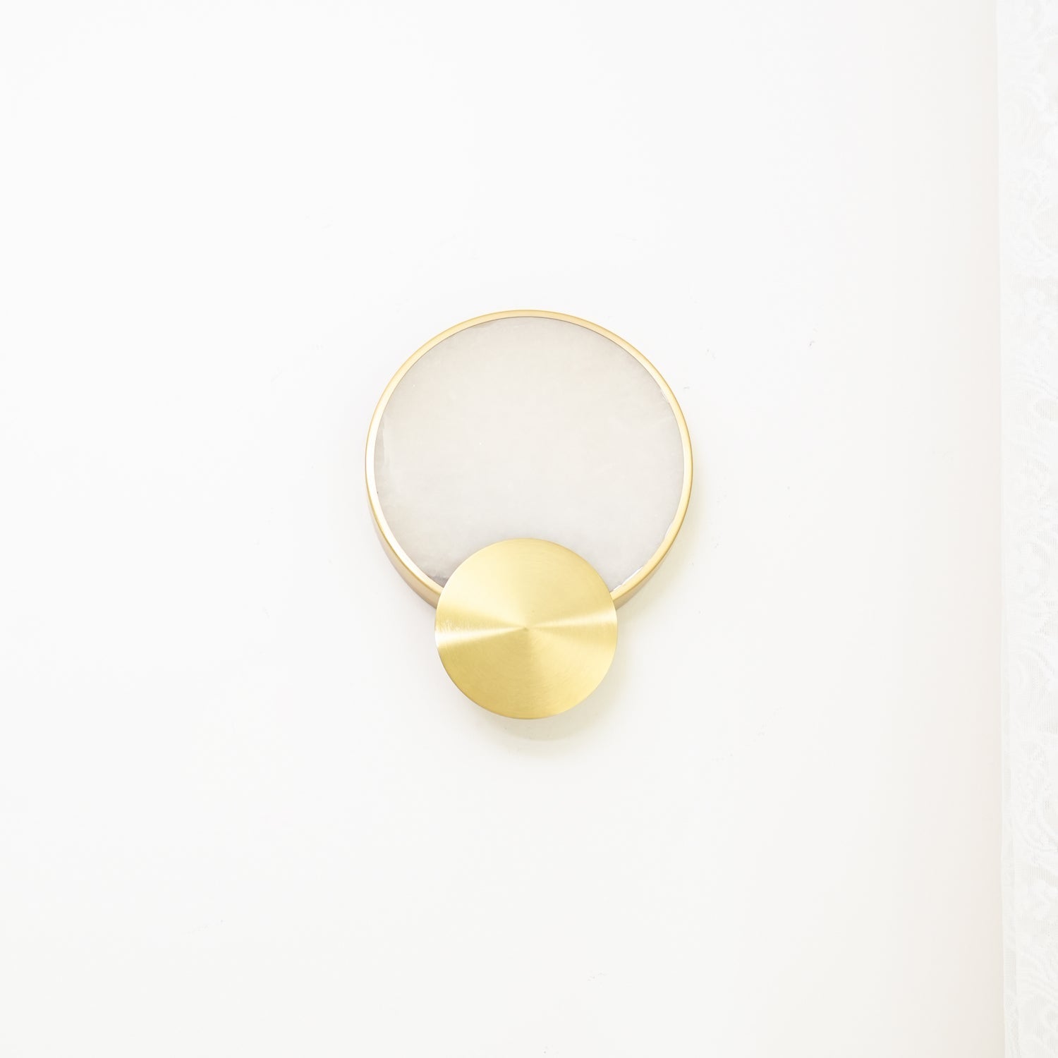 Myvelarae Circular Alabaster Wall Light - Blowlighting