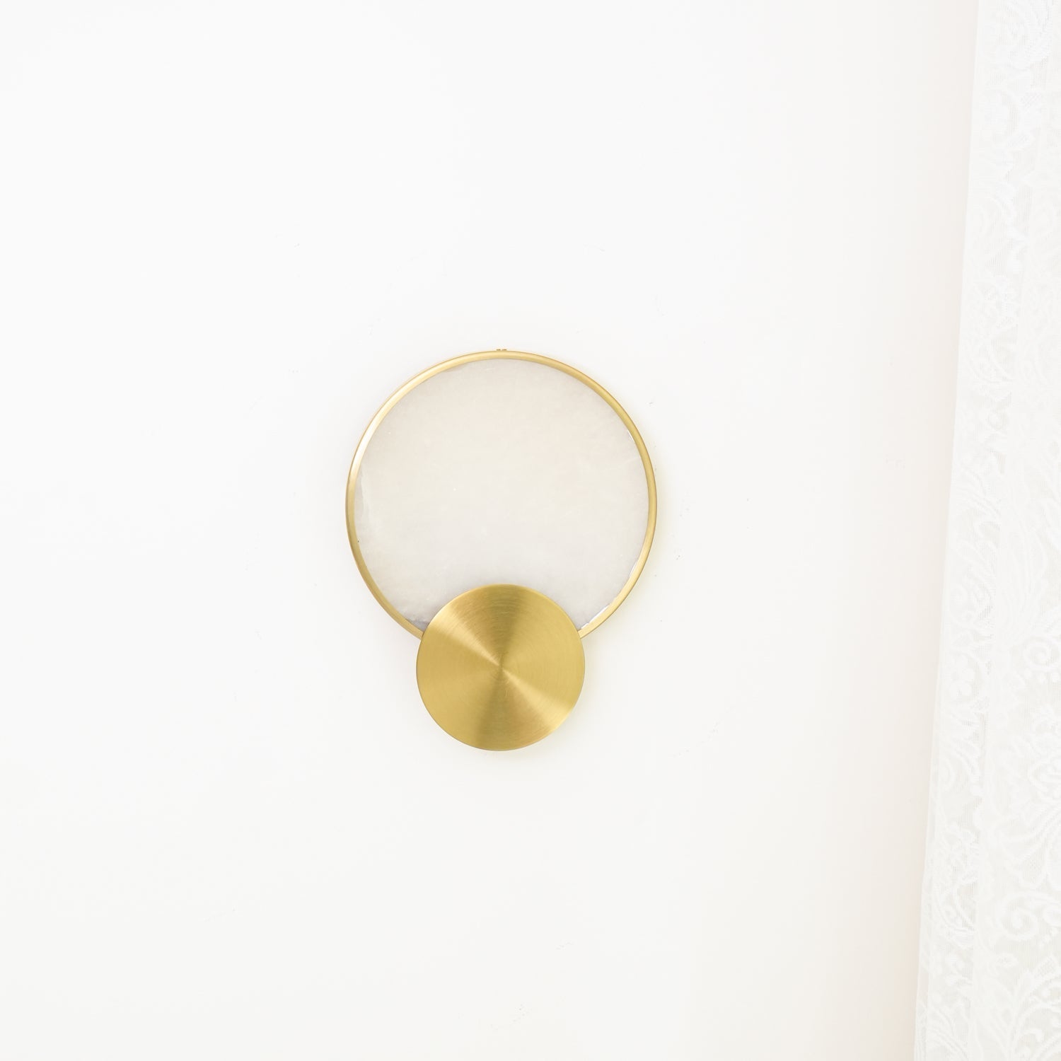 Myvelarae Circular Alabaster Wall Light - Blowlighting