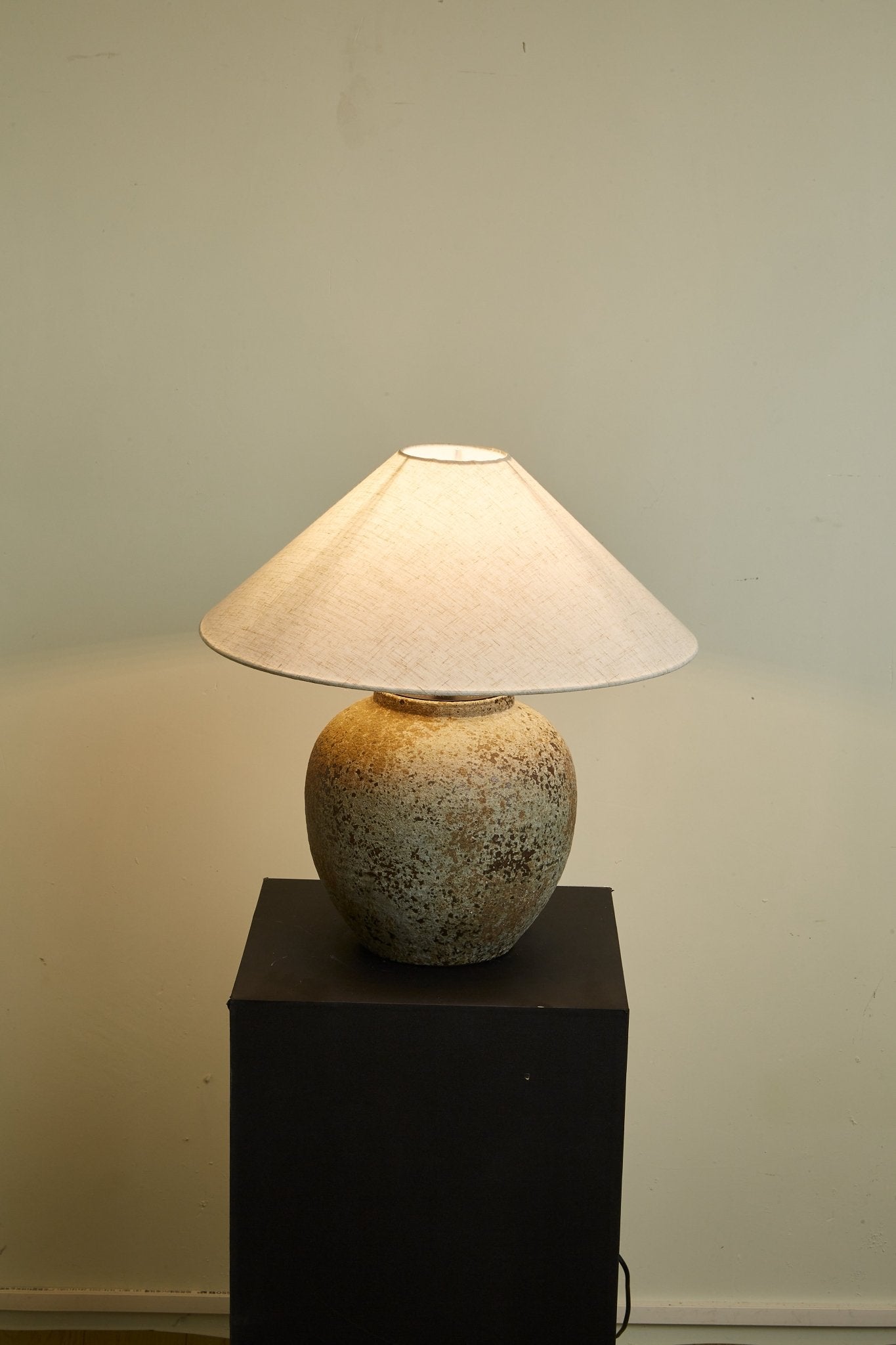 Terra Vessel Table Lamp - Blowlighting