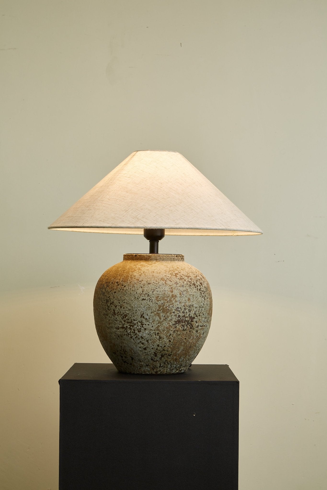 Terra Vessel Table Lamp - Blowlighting