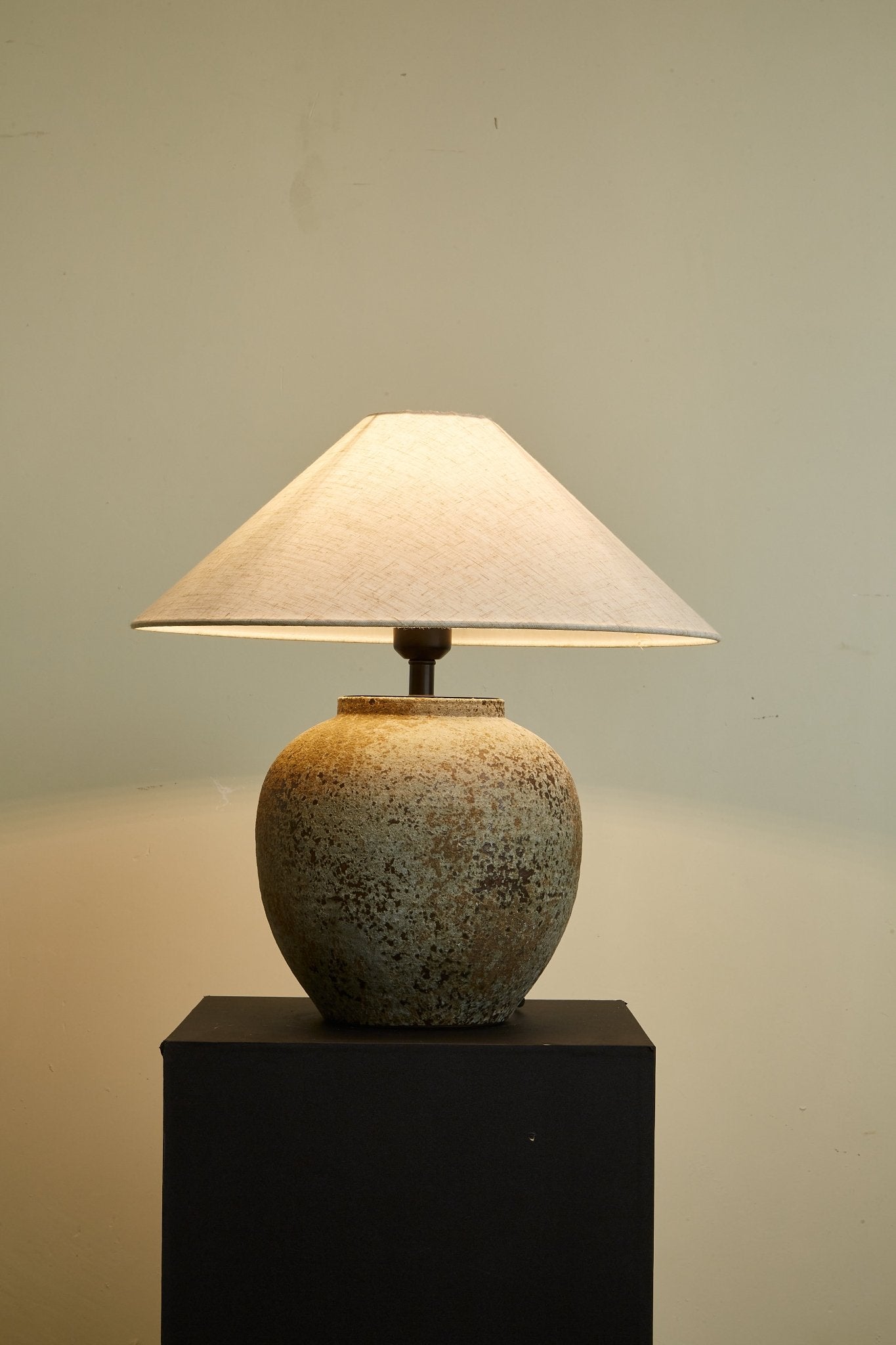 Terra Vessel Table Lamp - Blowlighting