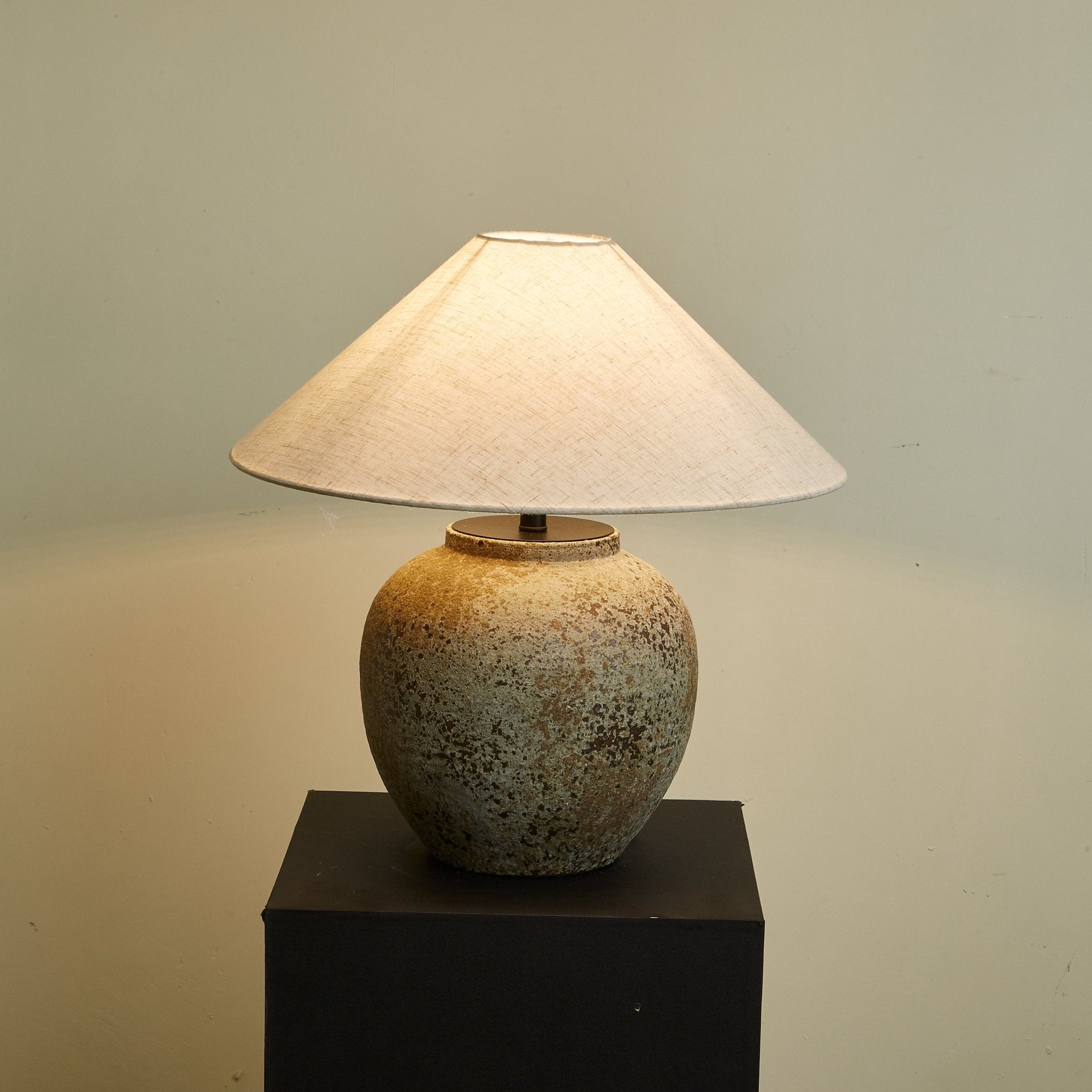 Terra Vessel Table Lamp - Blowlighting