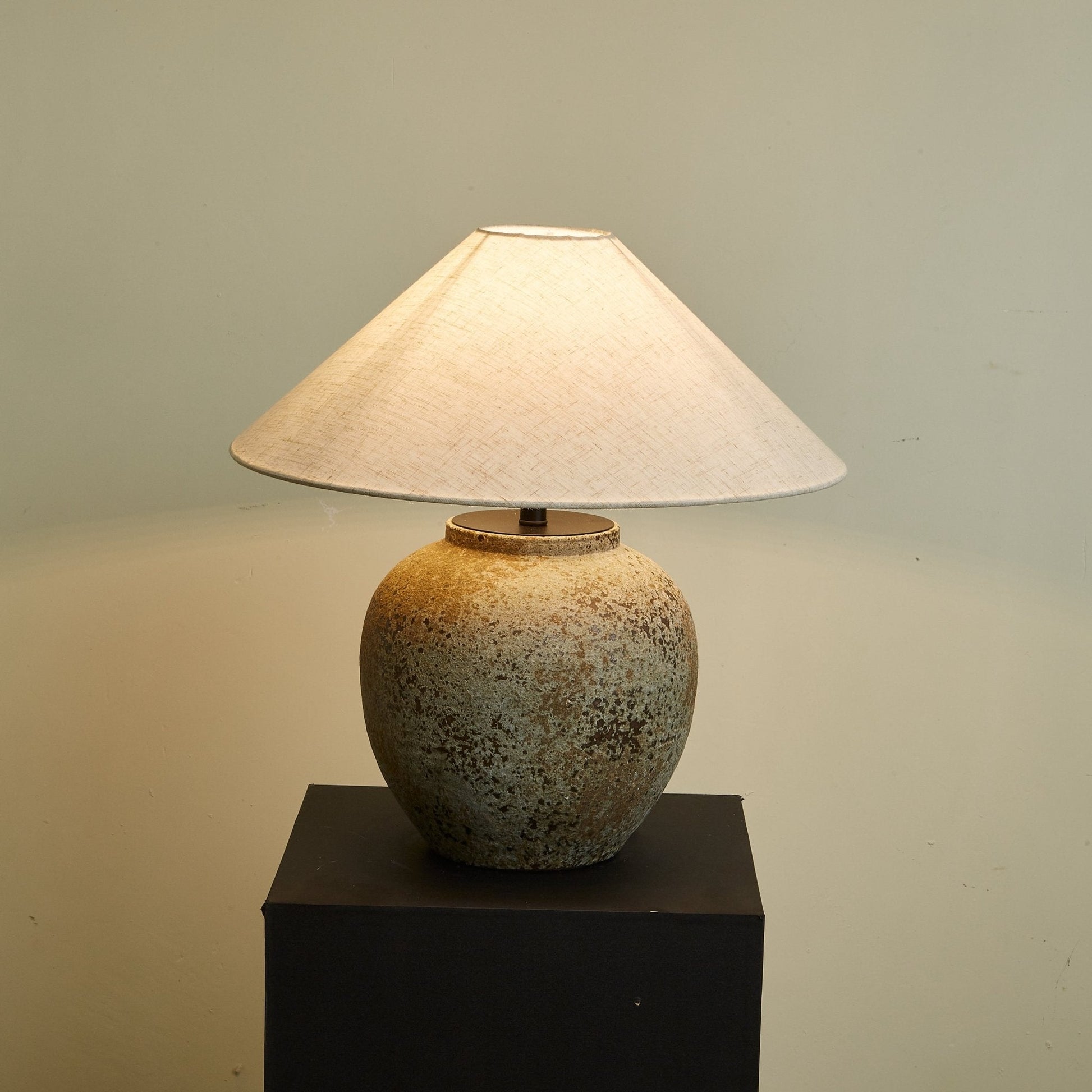 Terra Vessel Table Lamp - Blowlighting