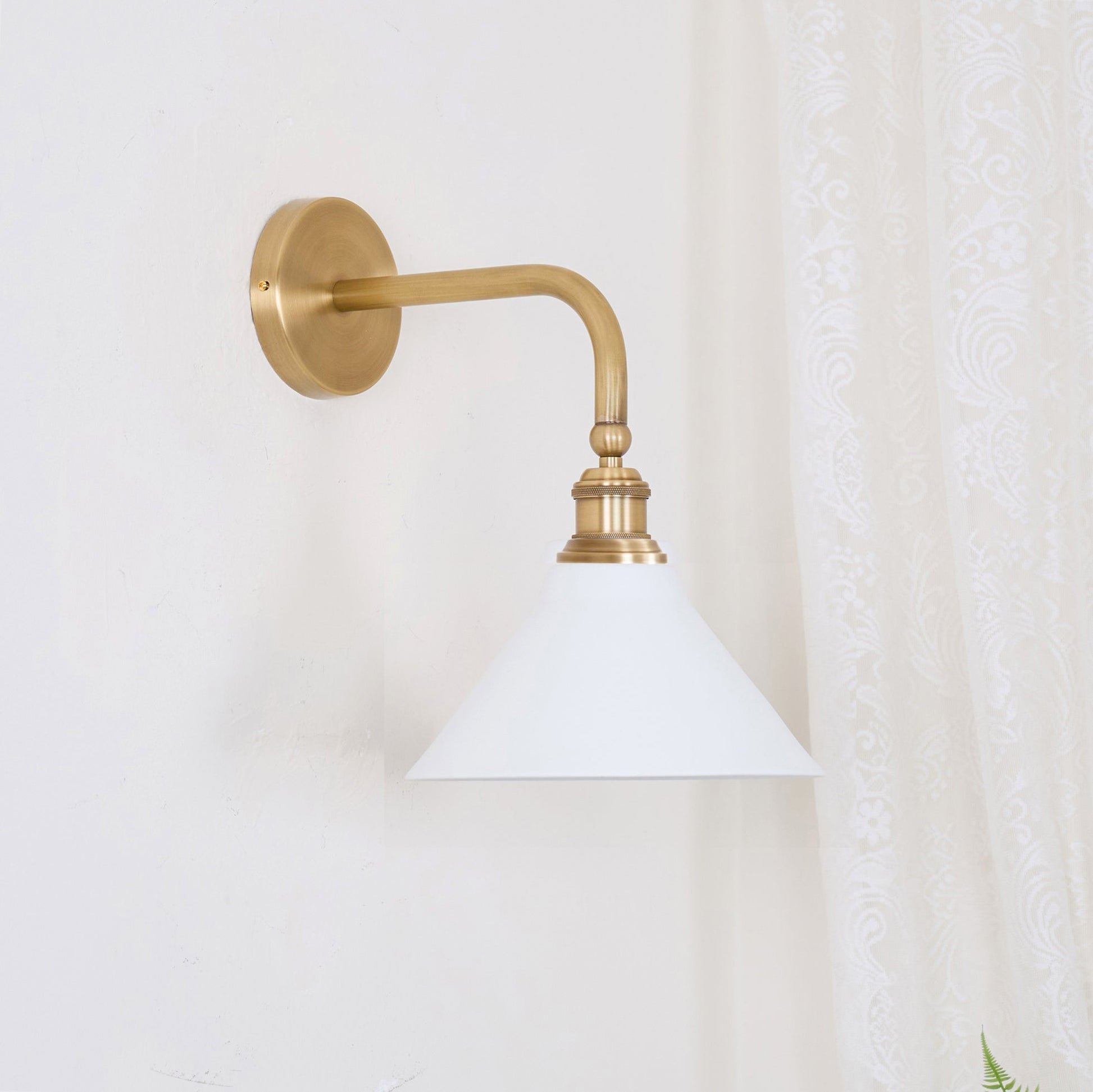 Bridgemont Wall Light - Vakkerlight