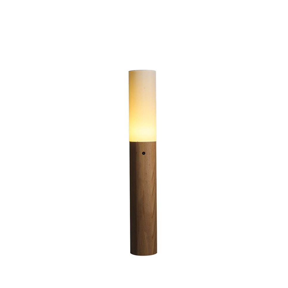Timber Column Floor Lamp - Blowlighting