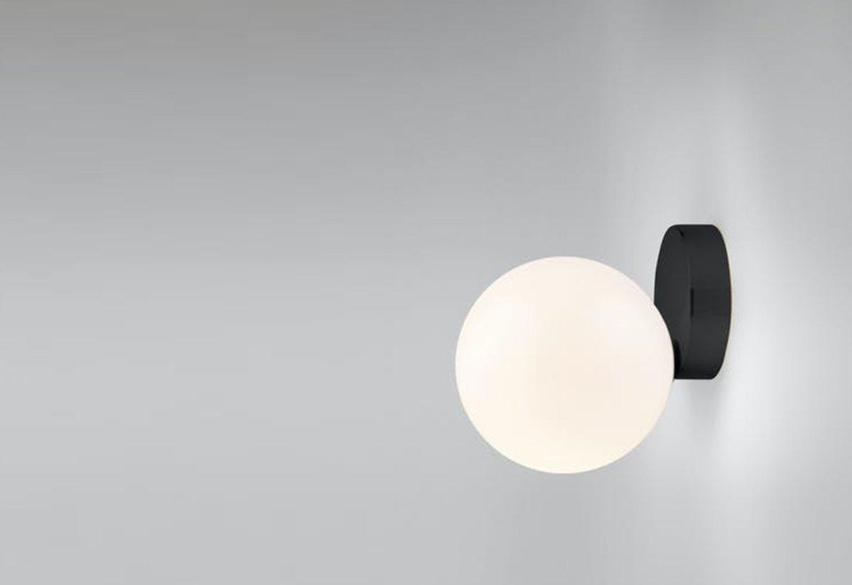 Tip of The Tongue Wall Lamp - Blowlighting