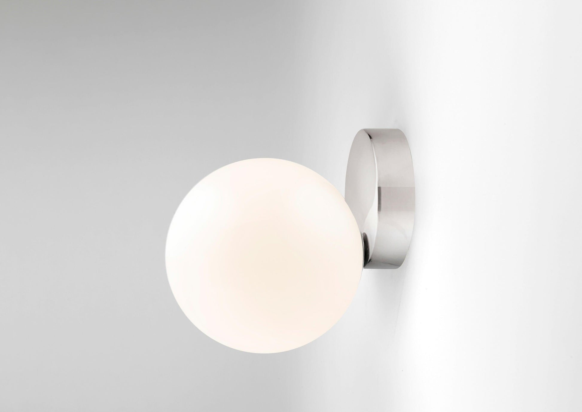 Tip of The Tongue Wall Lamp - Blowlighting