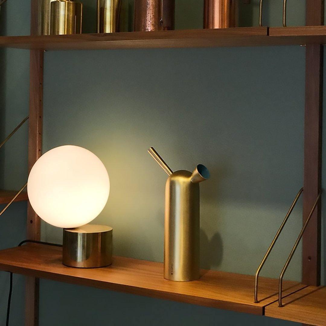Tip of The Tongue Table Lamp - Blowlighting