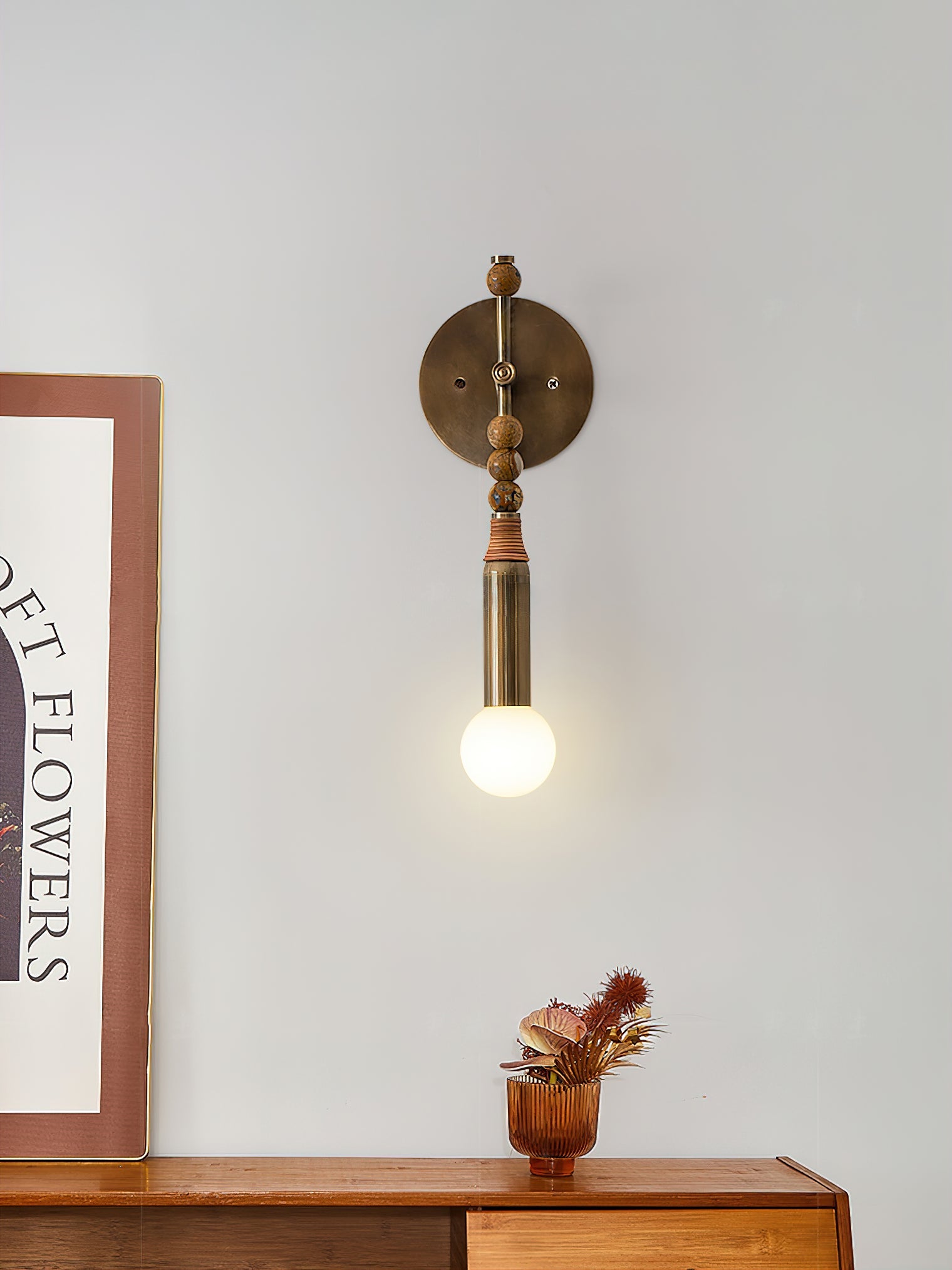 Toam Plug-in Wall Lamp - Blowlighting