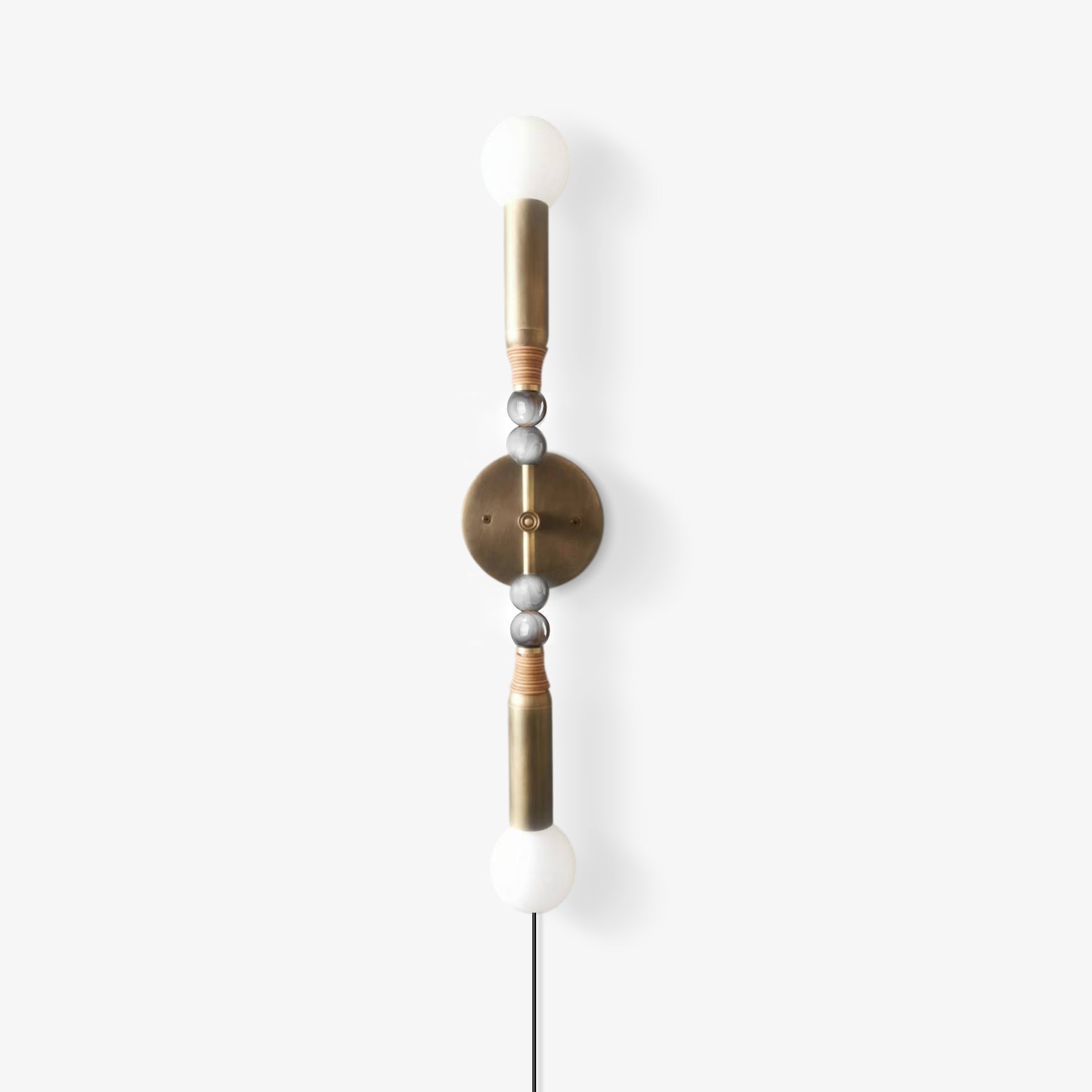 Toam Plug-in Wall Lamp - Blowlighting