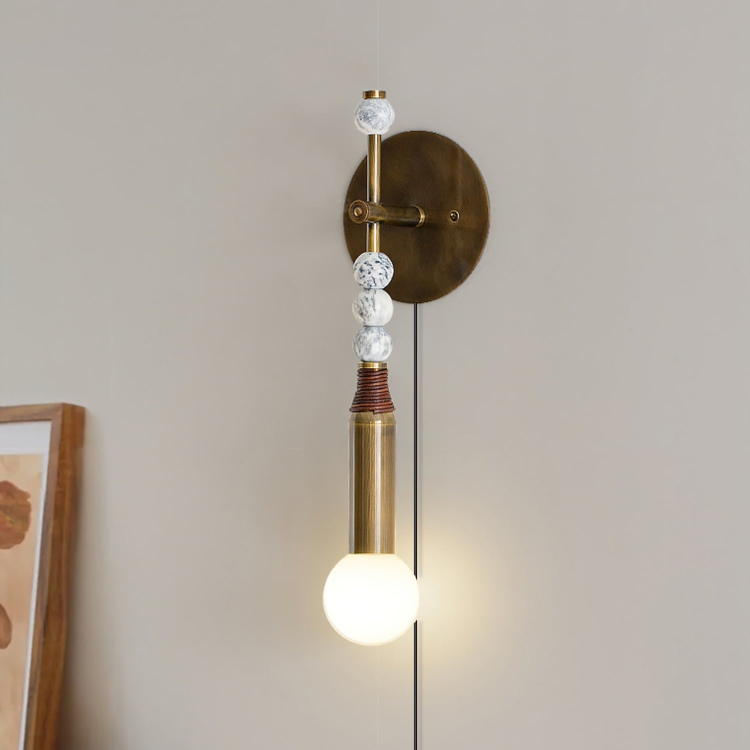 Toam Plug-in Wall Lamp - Blowlighting