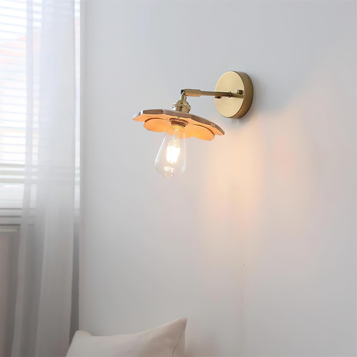 Toffee Modern Metal Bloom Wall Light