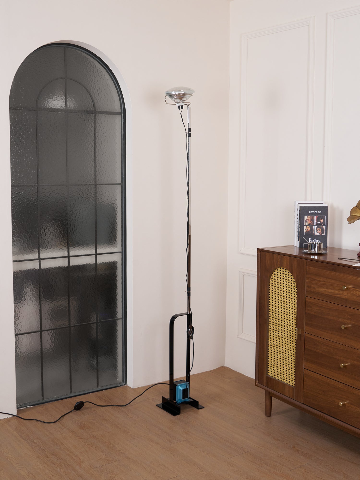 Toio Floor Lamp - Blowlighting