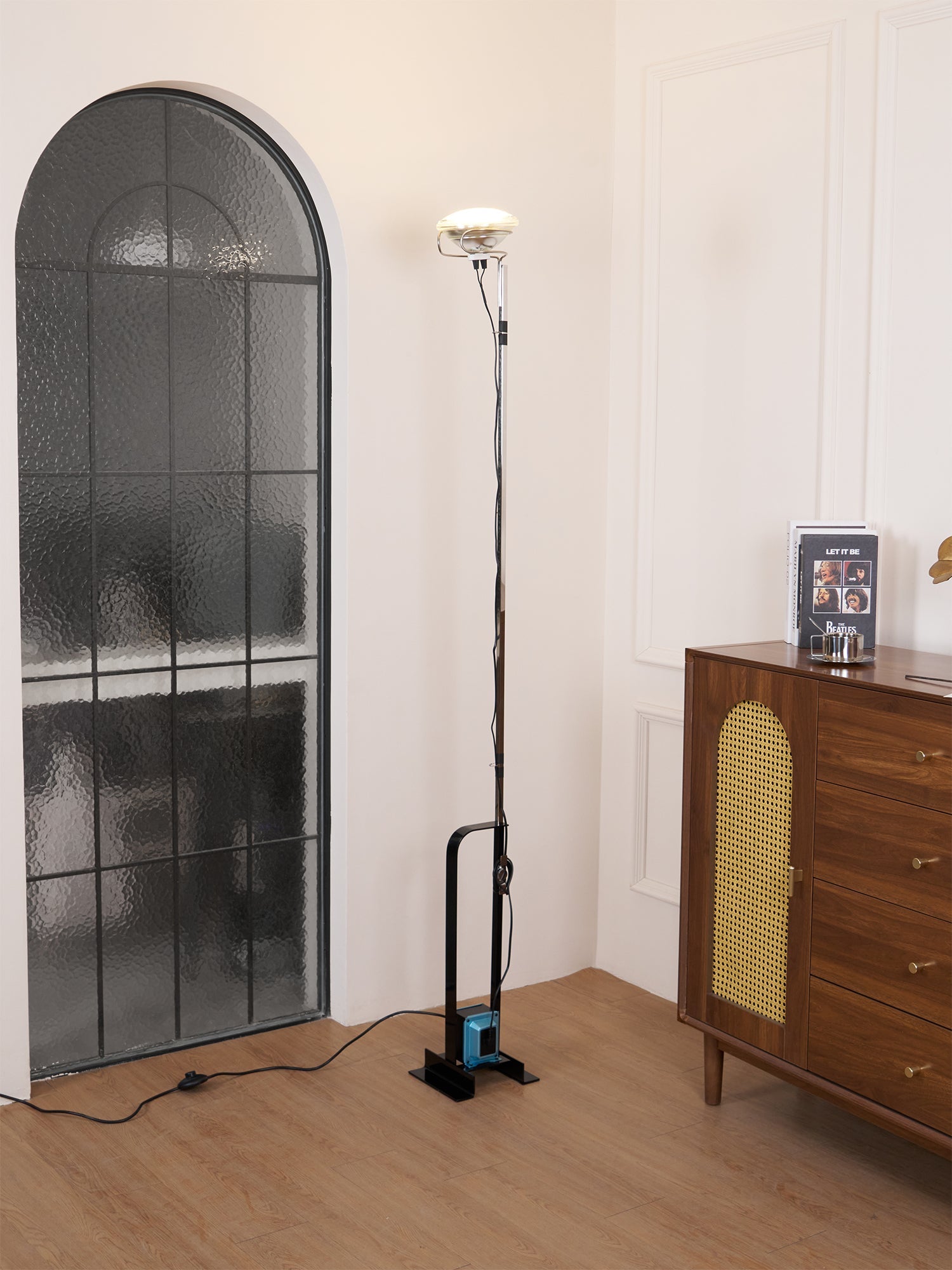 Toio Floor Lamp - Blowlighting
