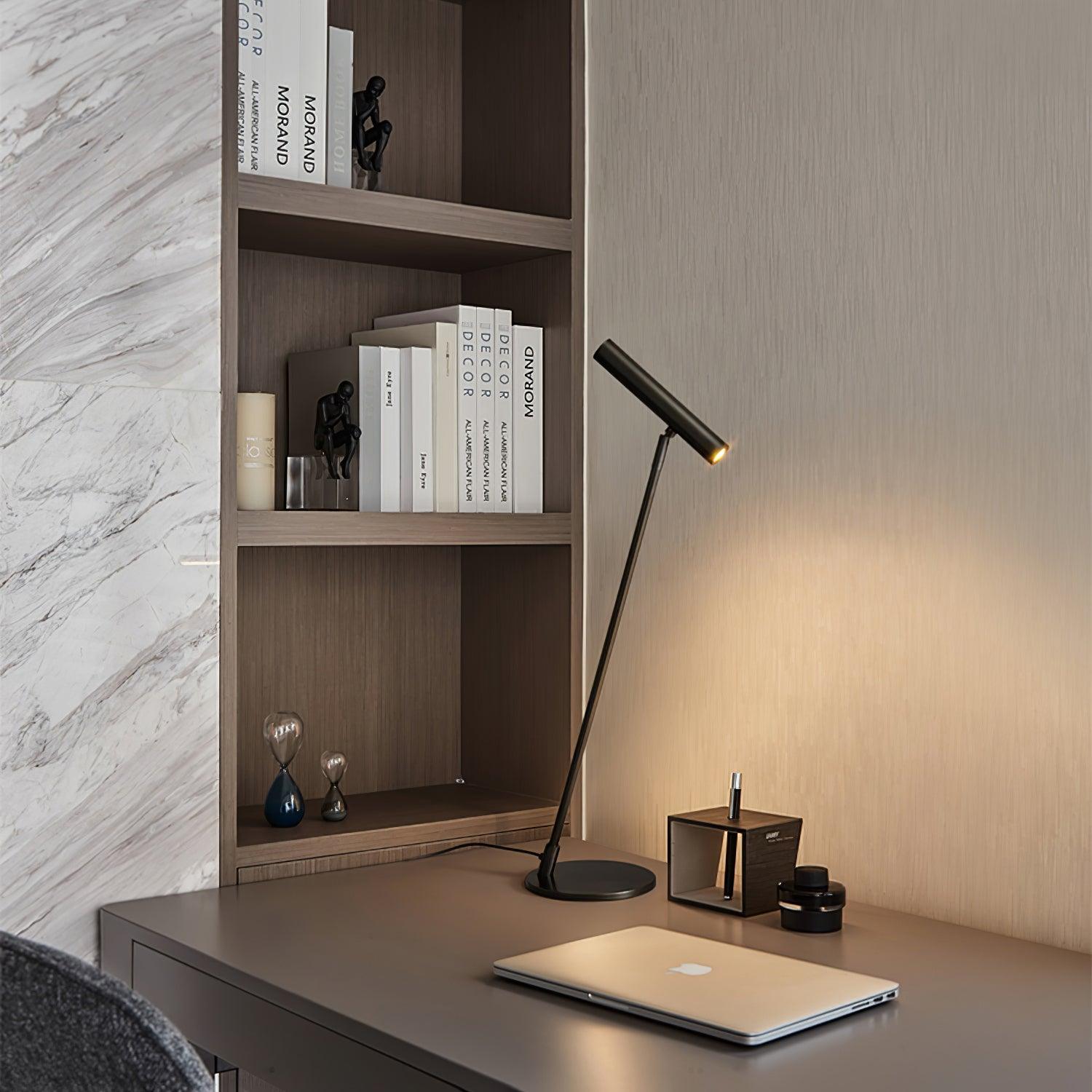 Tom LED Table Lamp - Blowlighting