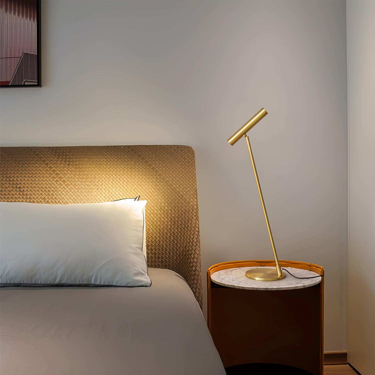 Tom LED Table Lamp - Blowlighting