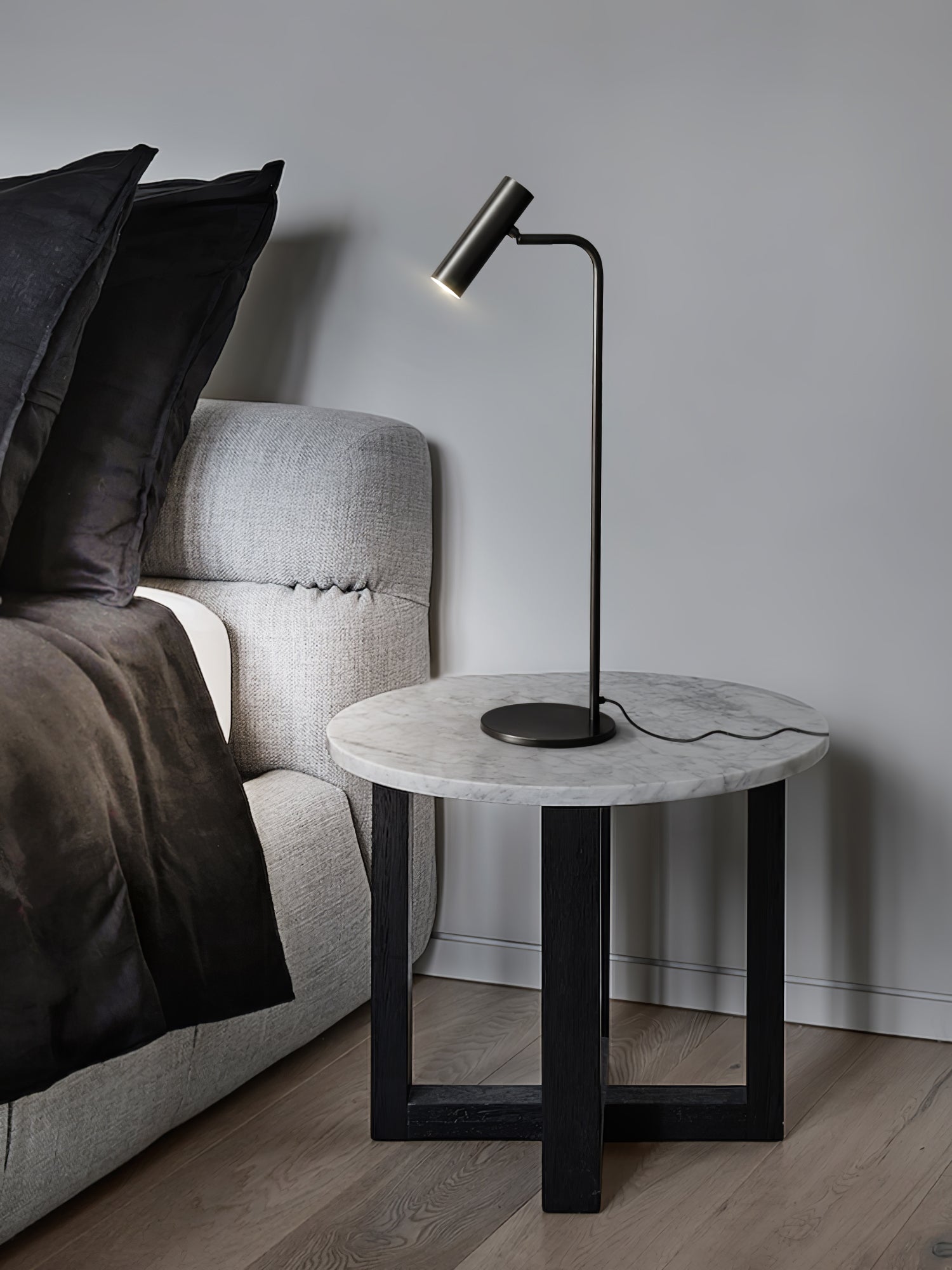Torris Table Lamp - Blowlighting