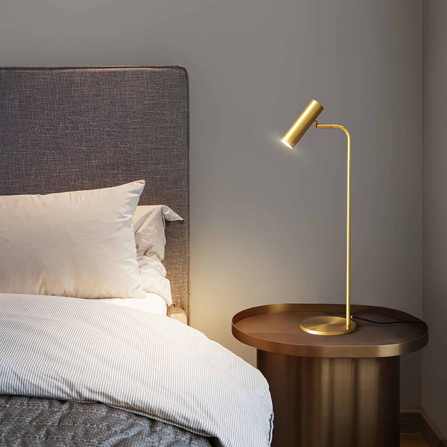 Torris Table Lamp - Blowlighting