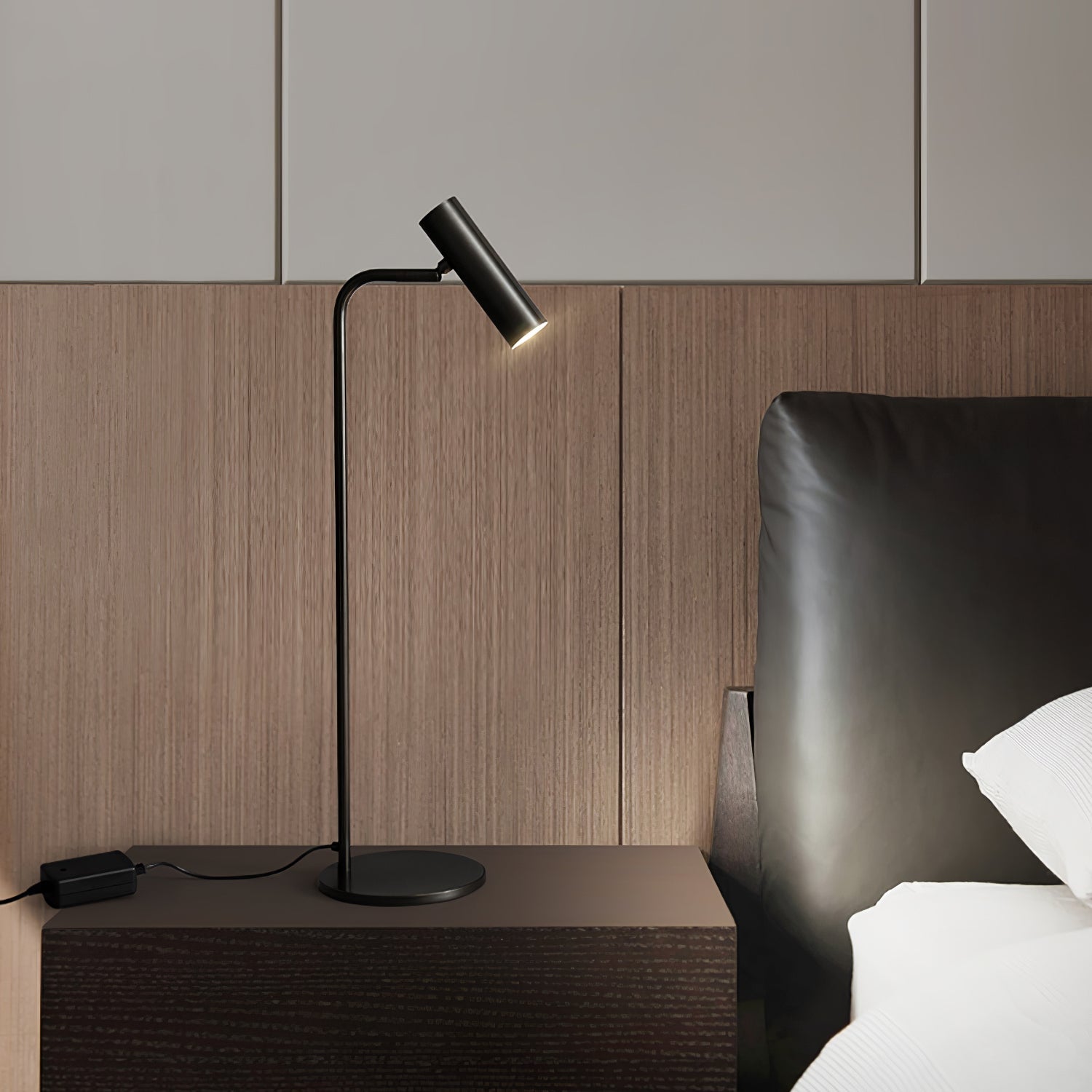 Torris Table Lamp - Blowlighting