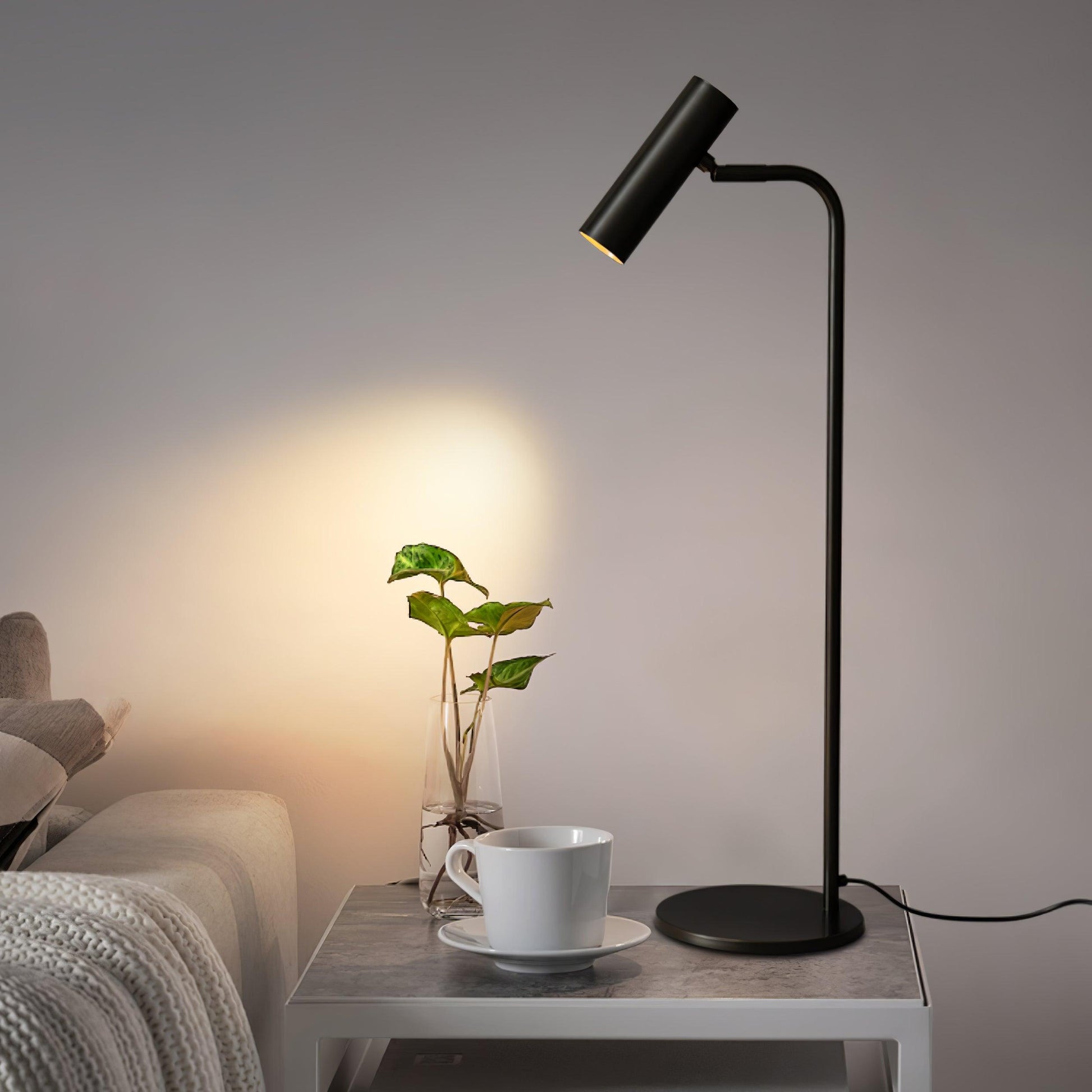 Torris Table Lamp - Blowlighting