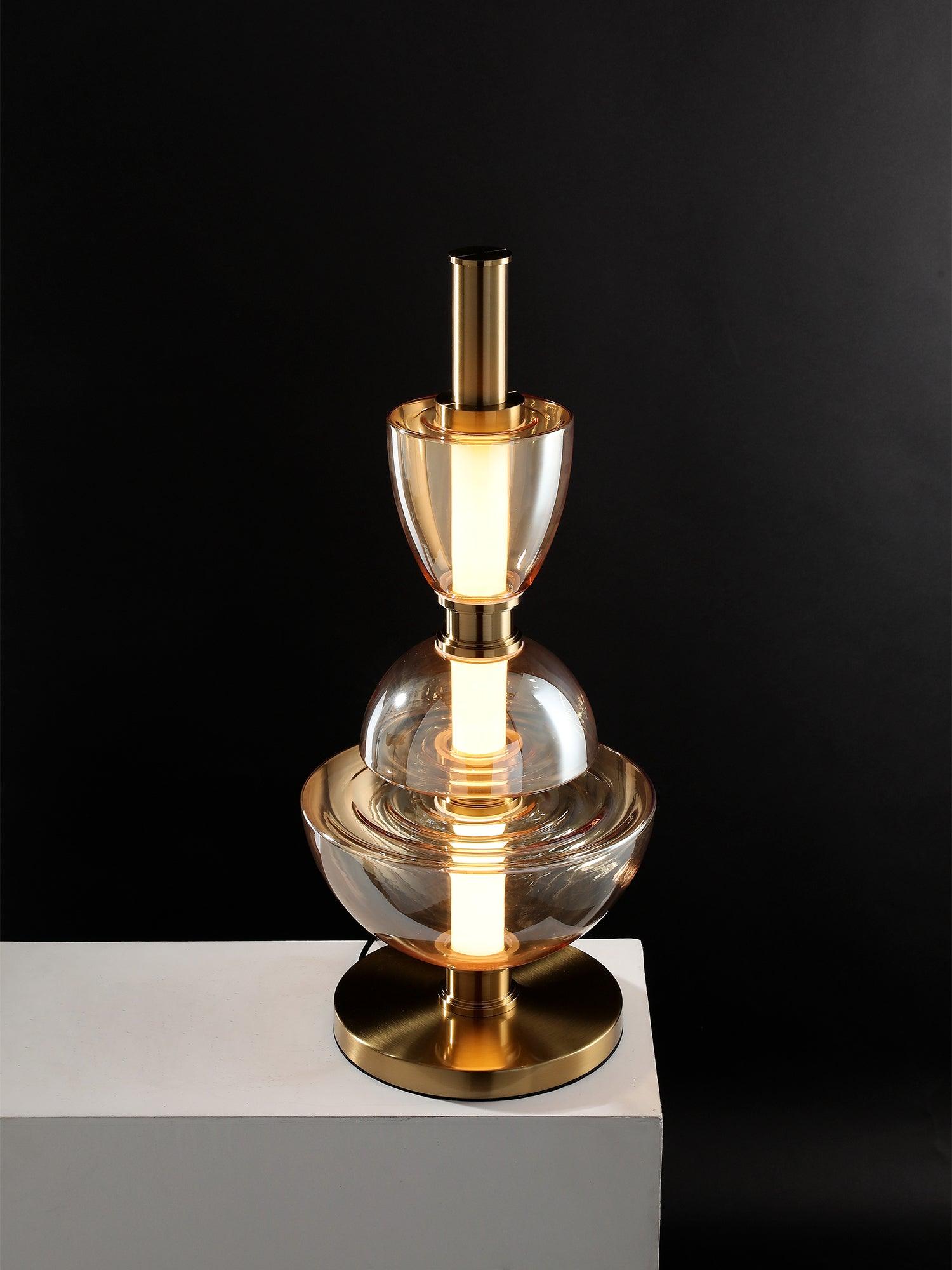 Ivthaarae Glass Table Lamp - Blowlighting