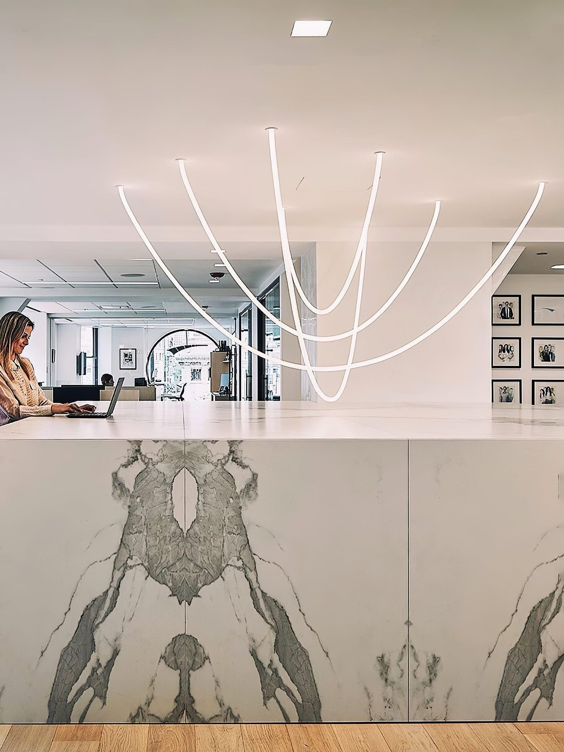 Flexible Curve Pendant Lamp - Blowlighting
