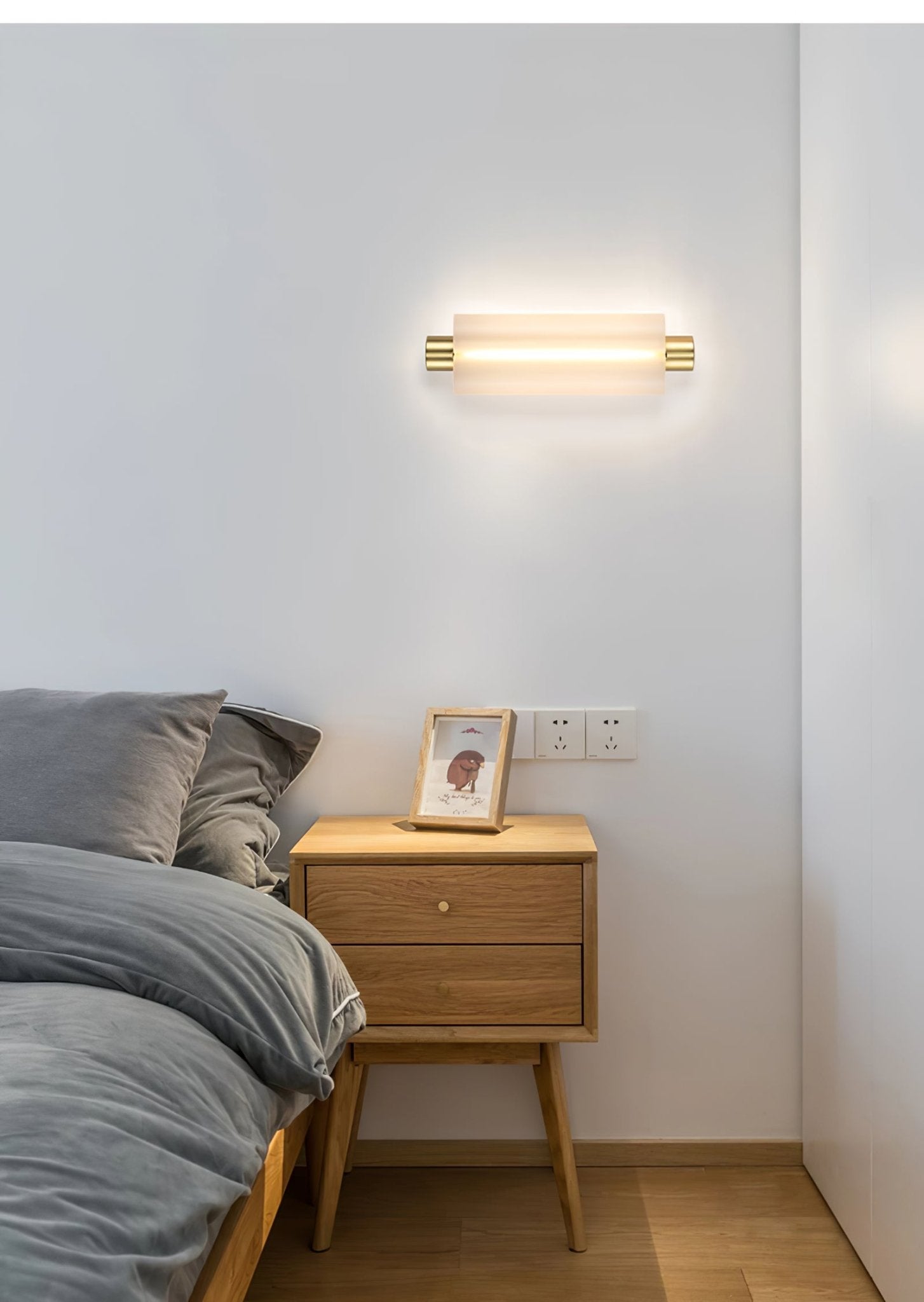 Trillium Wall Sconce - Blowlighting